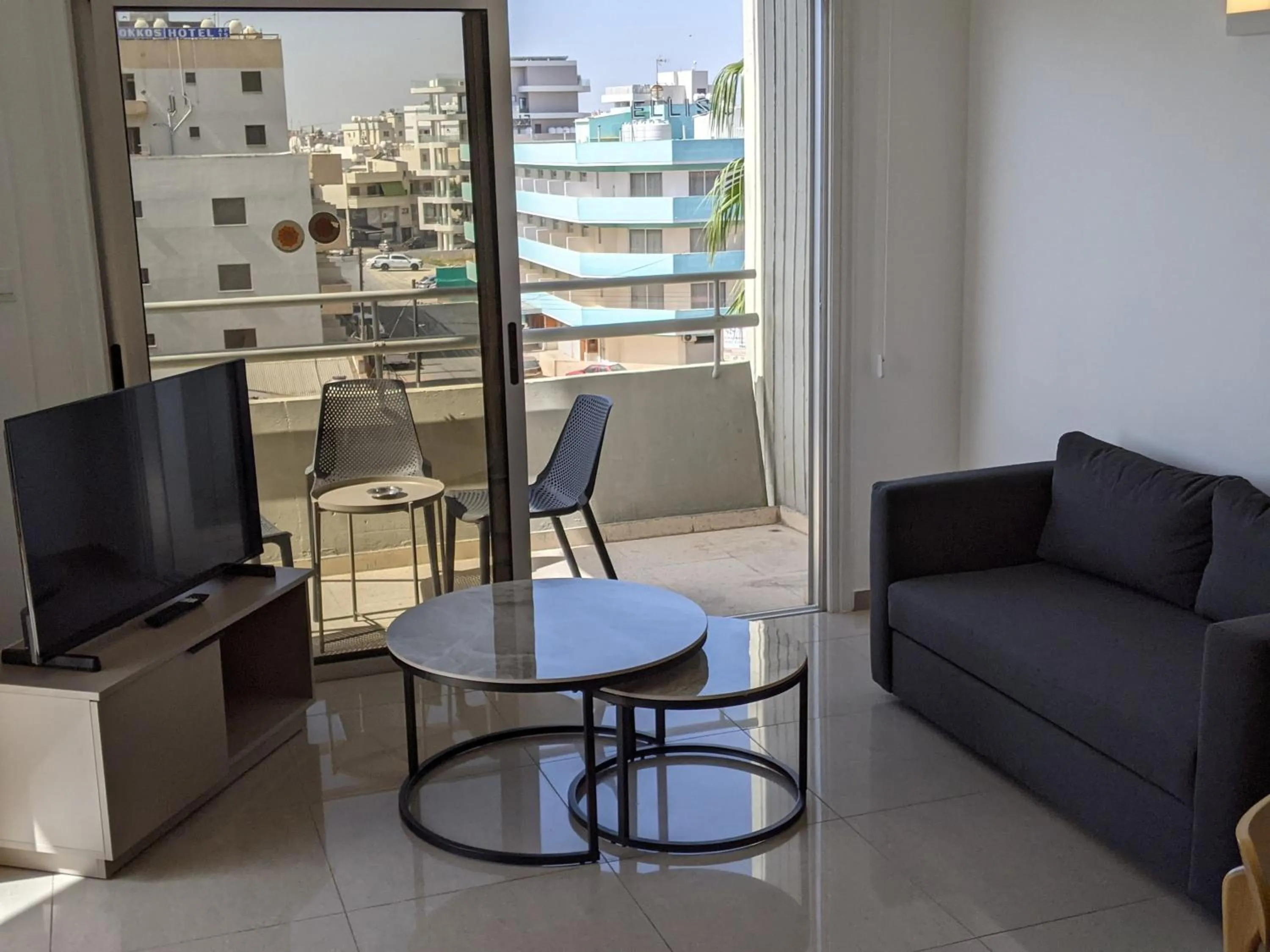 TV and multimedia in Sunflower Hotel Apartments