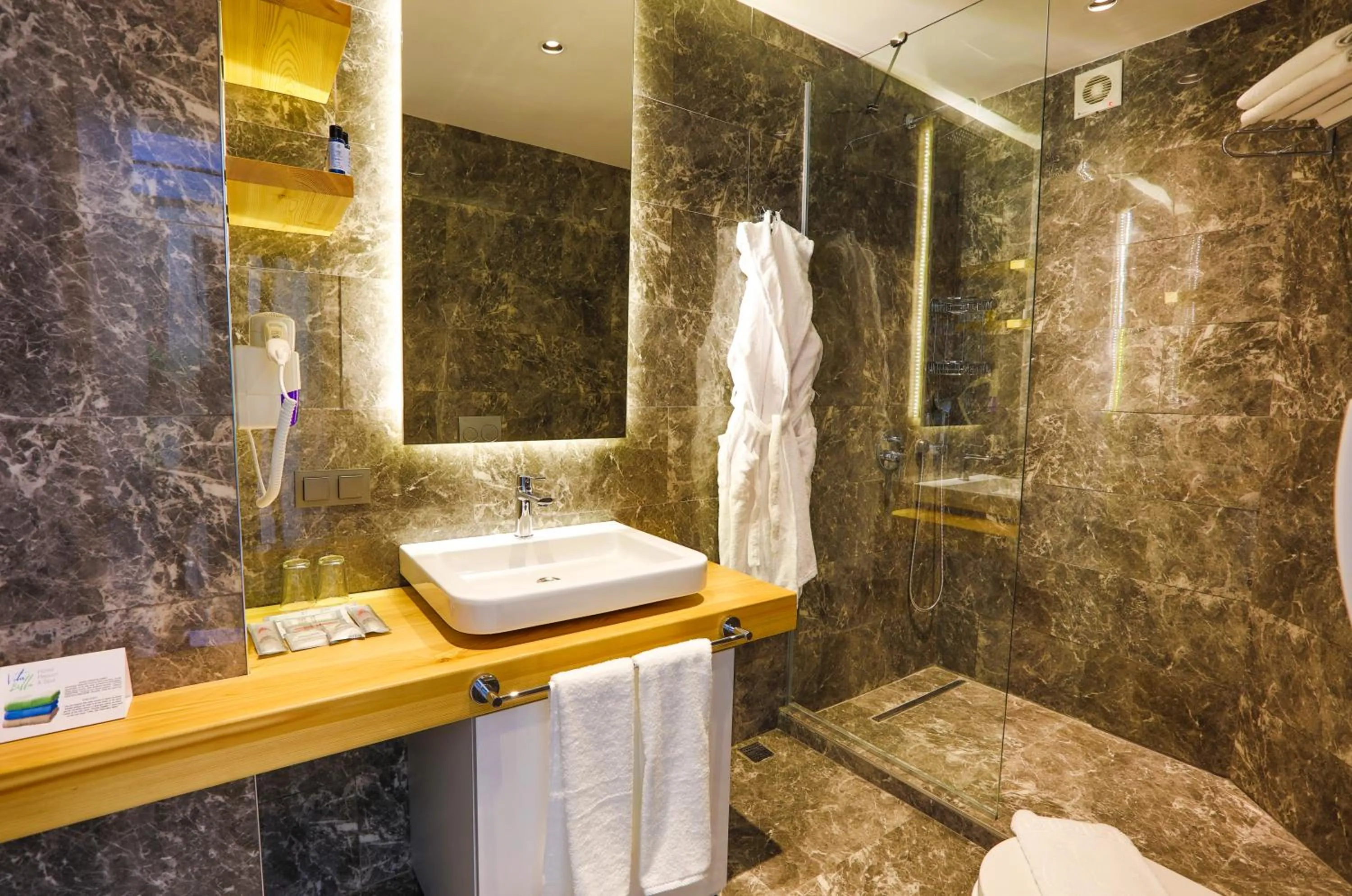 Bathroom in Hotel Vita Bella Resort & Spa