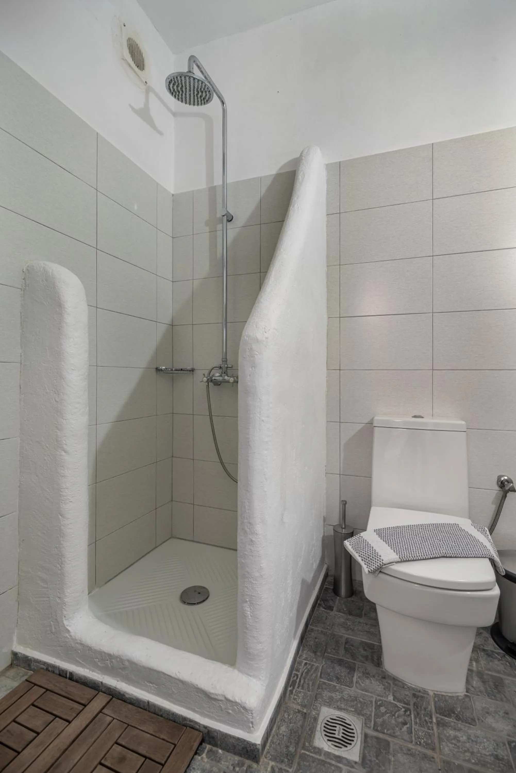 Toilet in Castellano Village