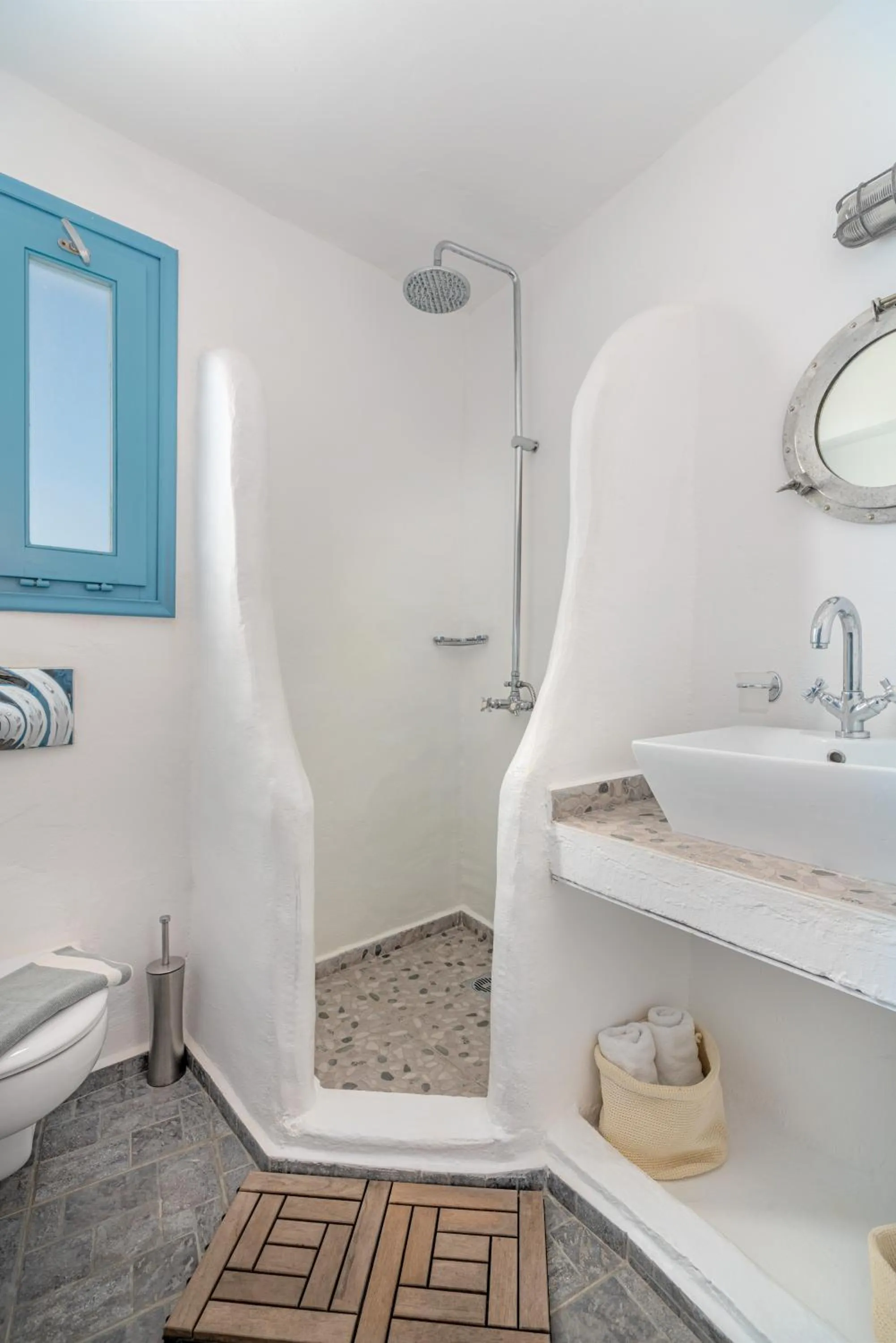 Shower in Castellano Village