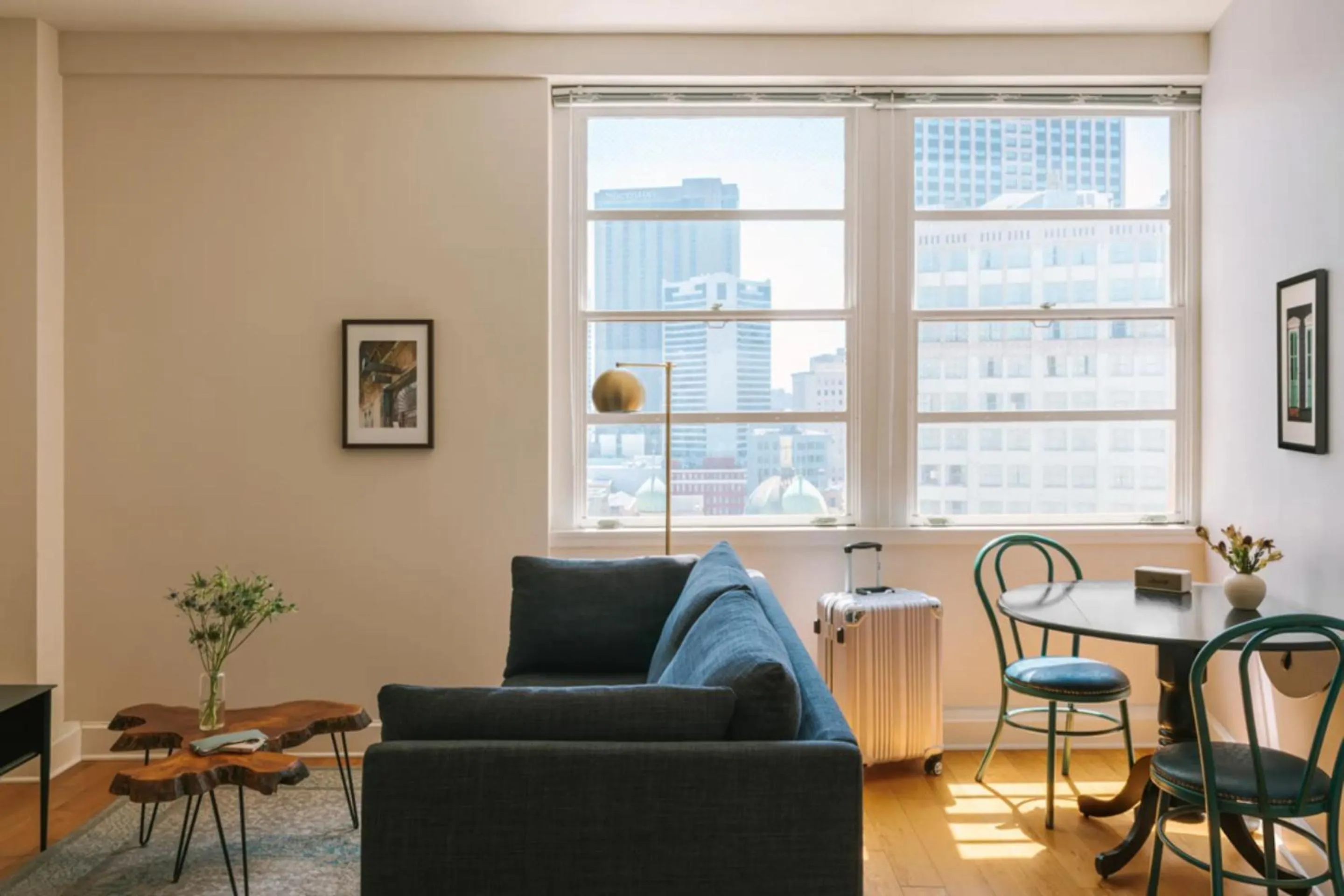 Superior Apartment in Roami at Duncan Plaza