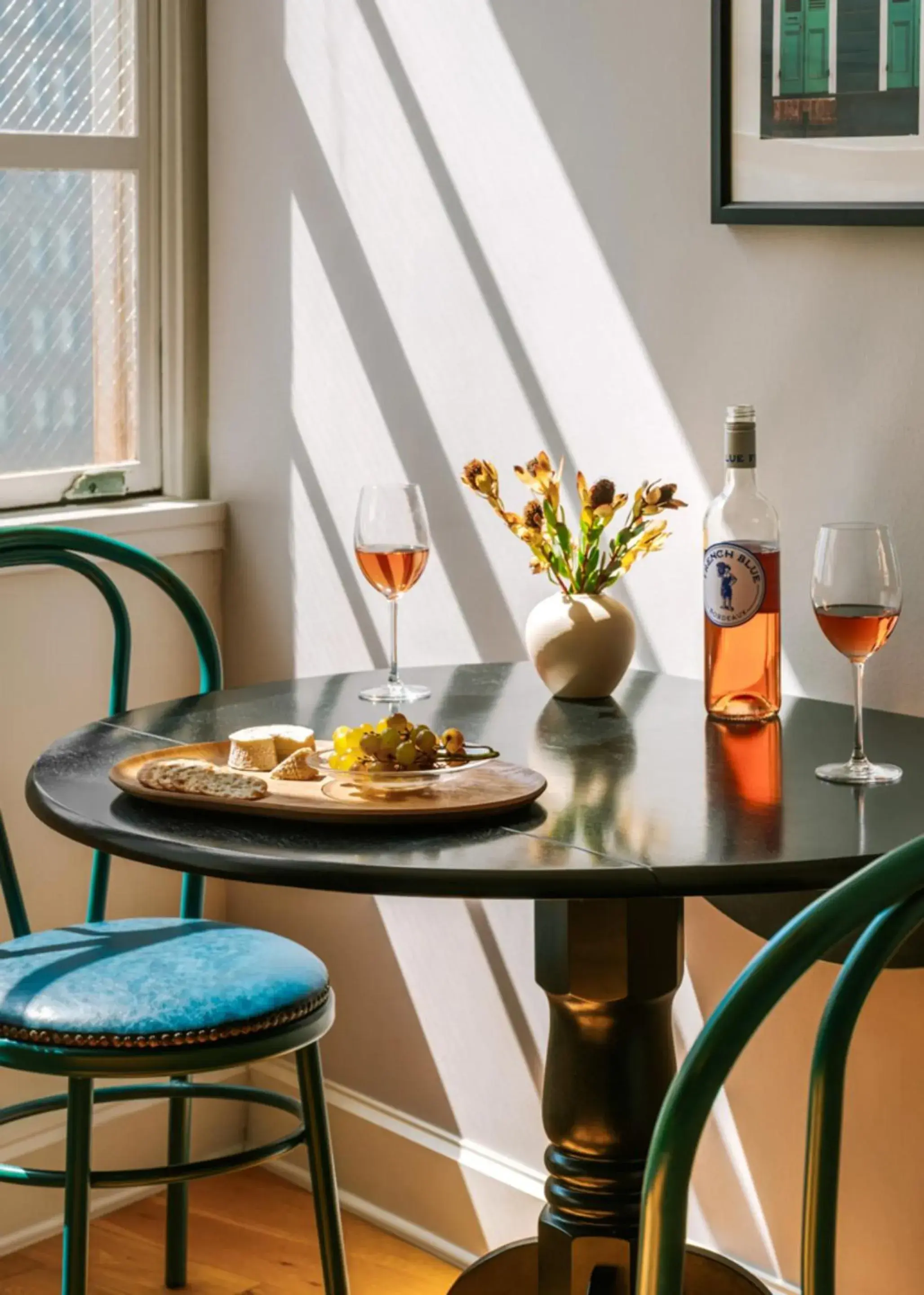 One-Bedroom Apartment in Roami at Duncan Plaza One-Bedroom Apartment in Roami at Duncan Plaza