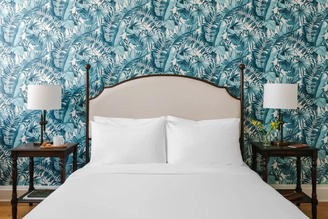 Bed in Roami at Duncan Plaza