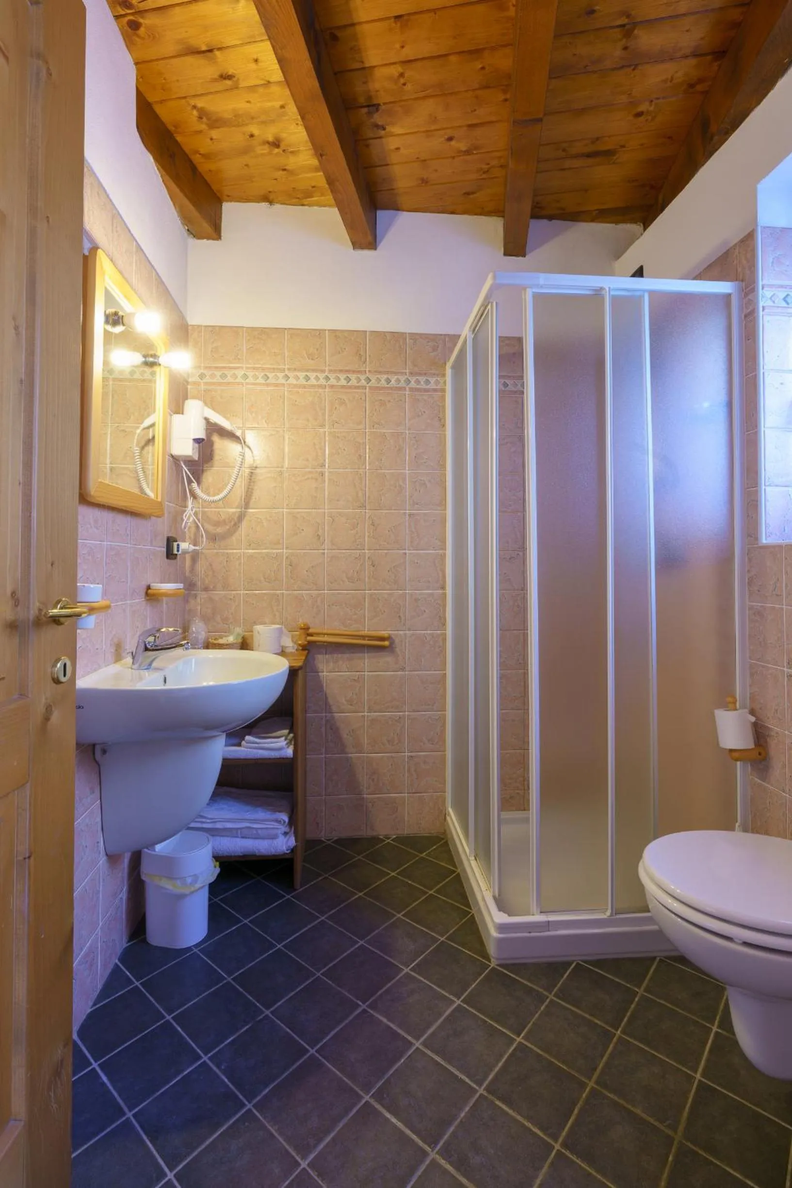 Bathroom in Agriturismo Giacomino