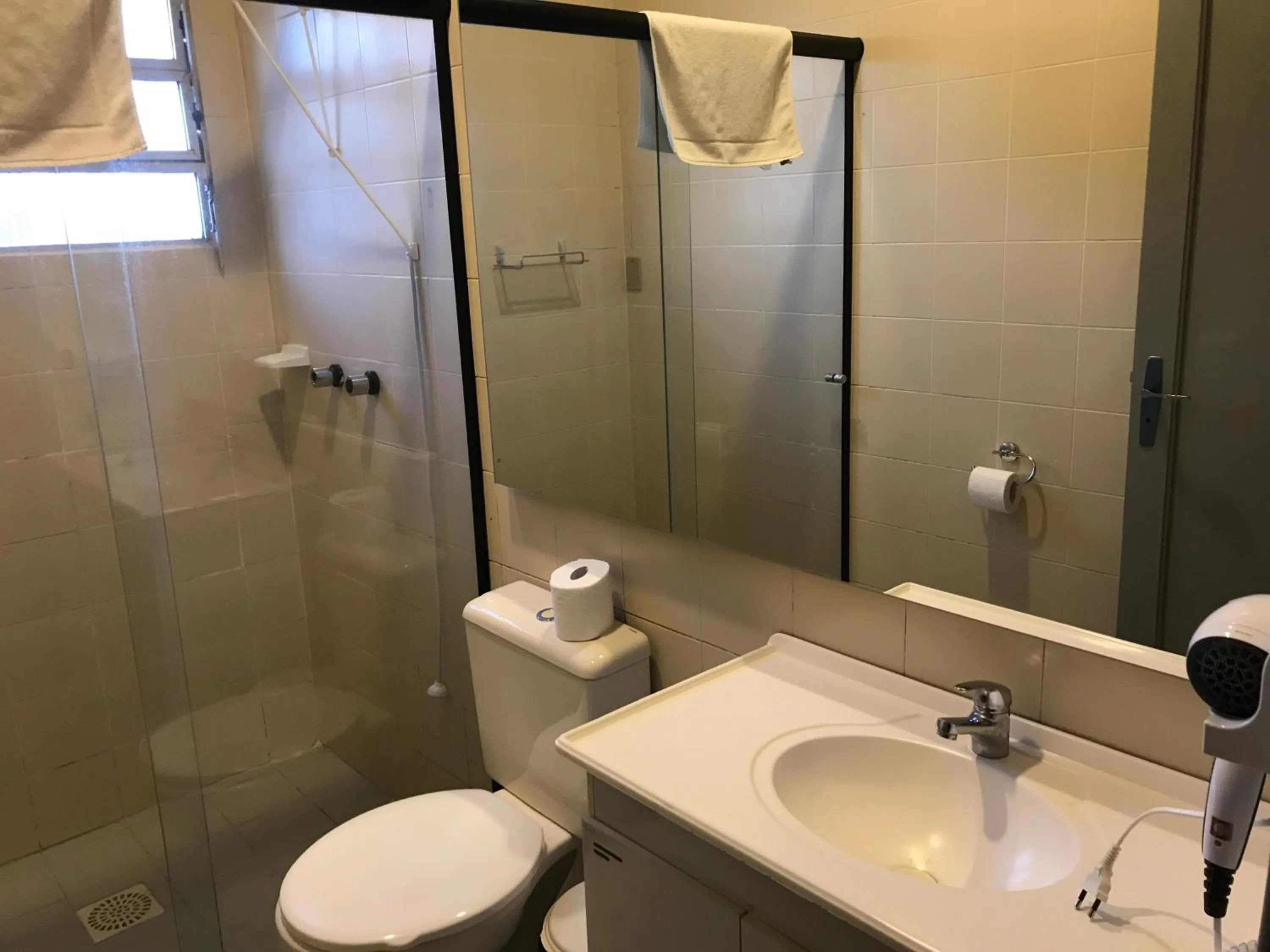 Shower in Hotel Pousada São Lourenço