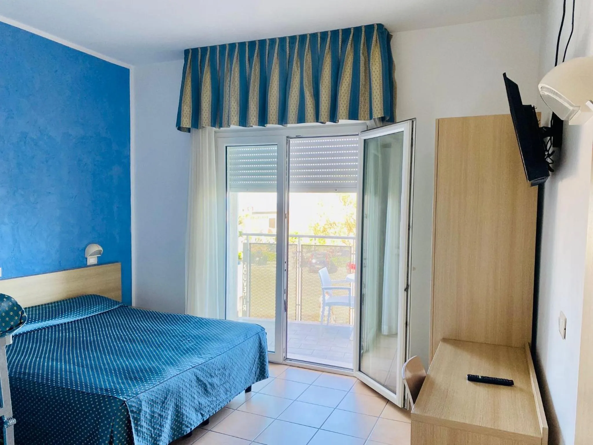 Bed in Hotel Souvenir - Koolibry Hotels