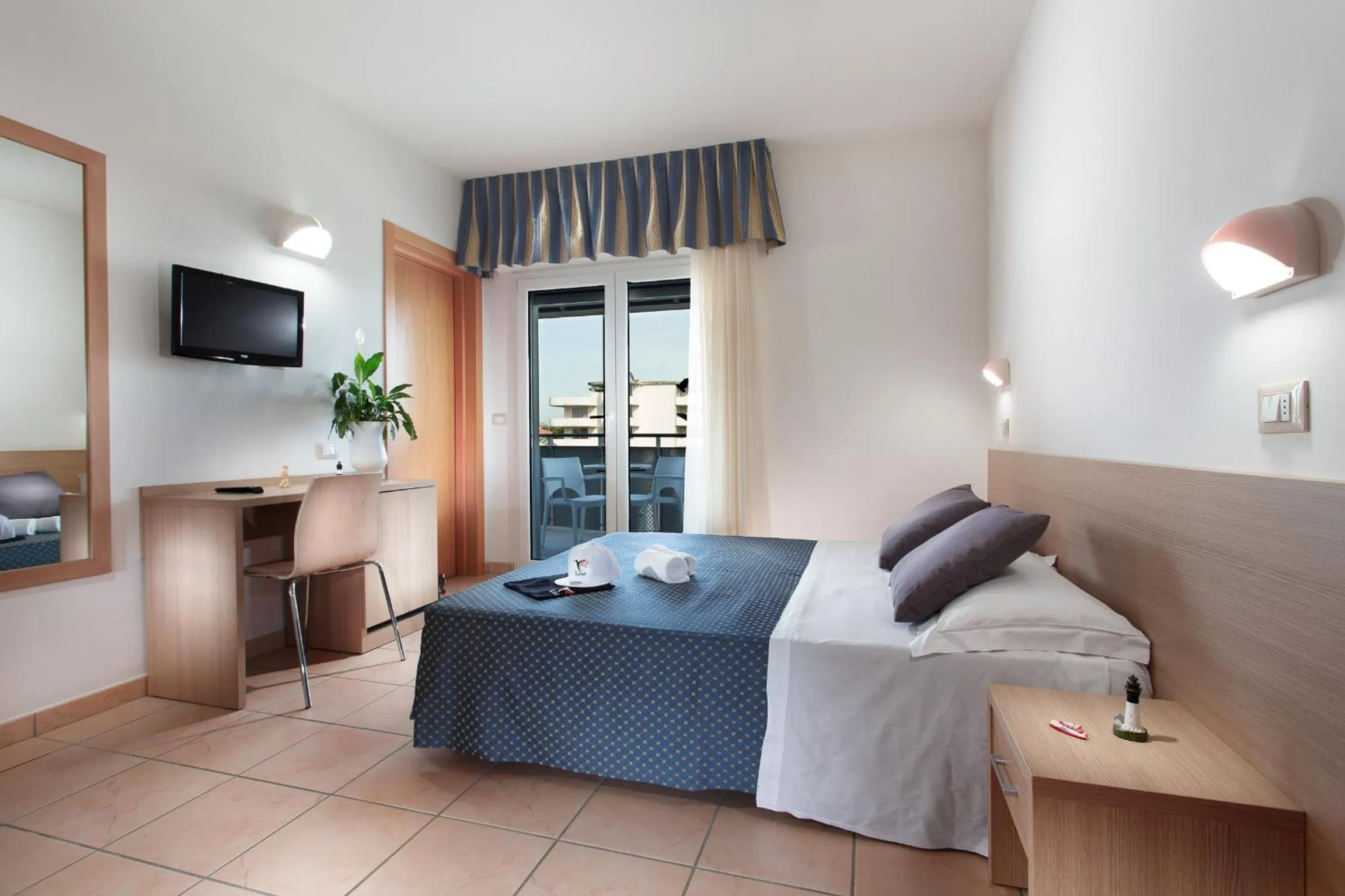 Day, Bed in Hotel Souvenir - Koolibry Hotels