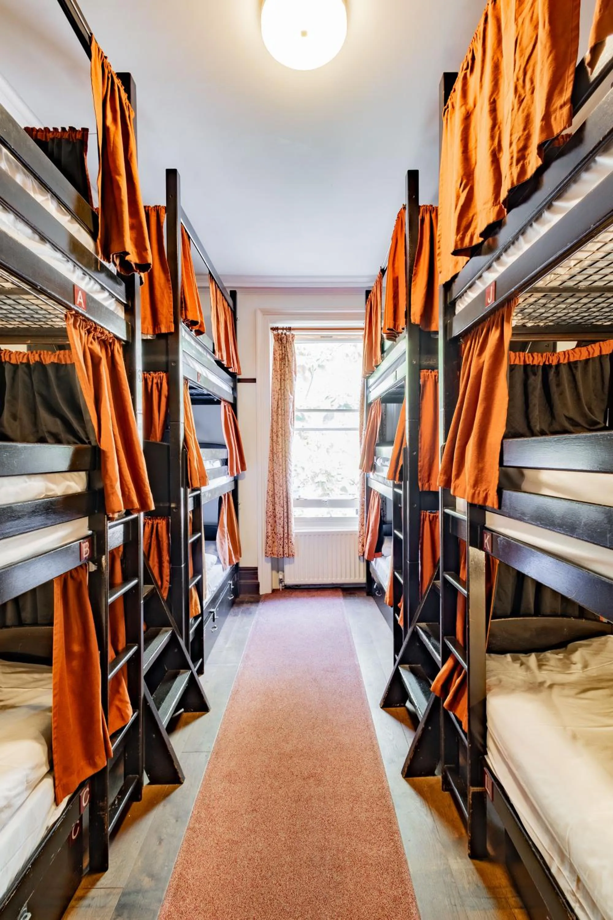 bunk bed, Bed in Palmers Lodge Swiss Cottage