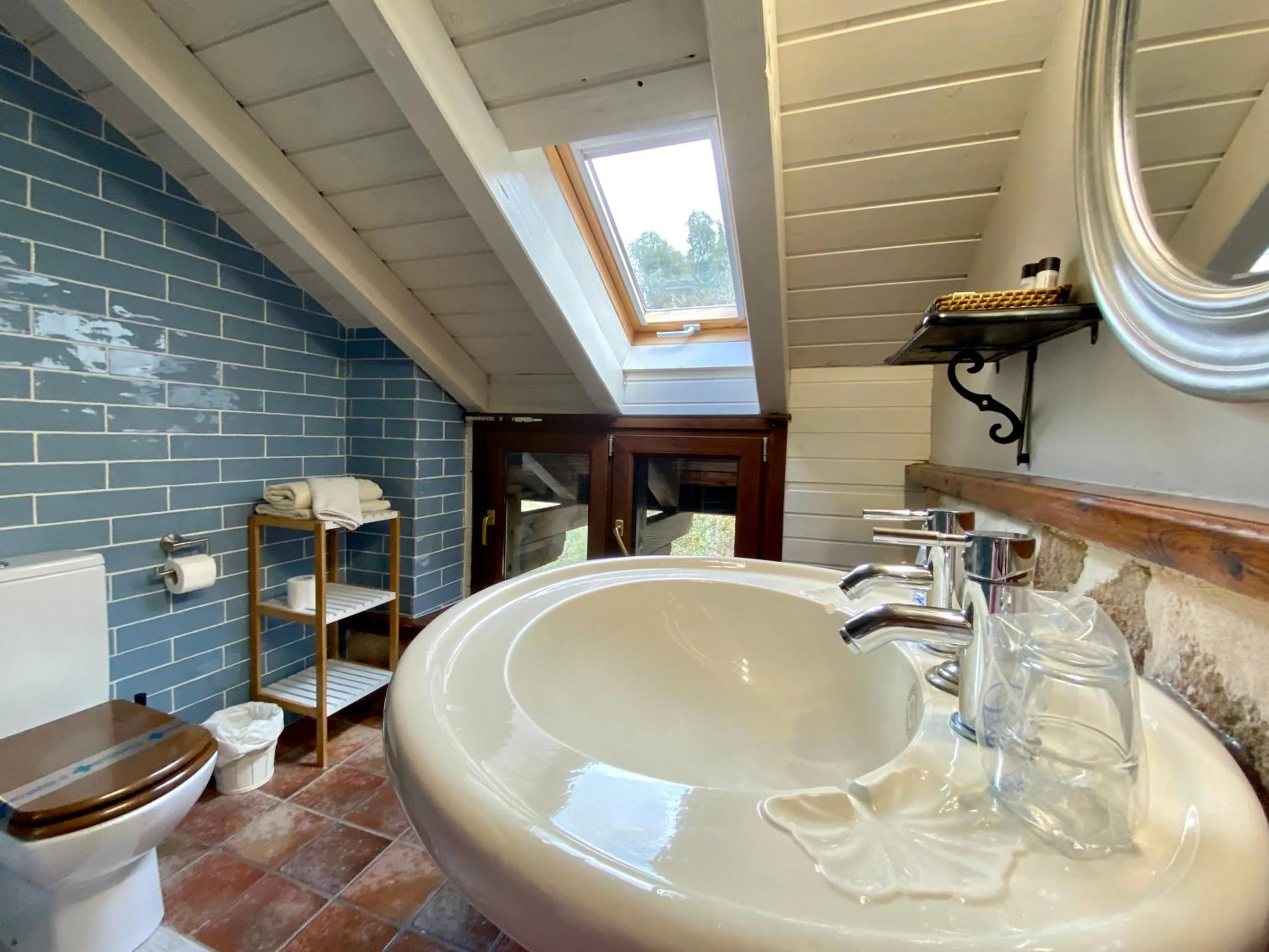 Akla La Casa Del Puente