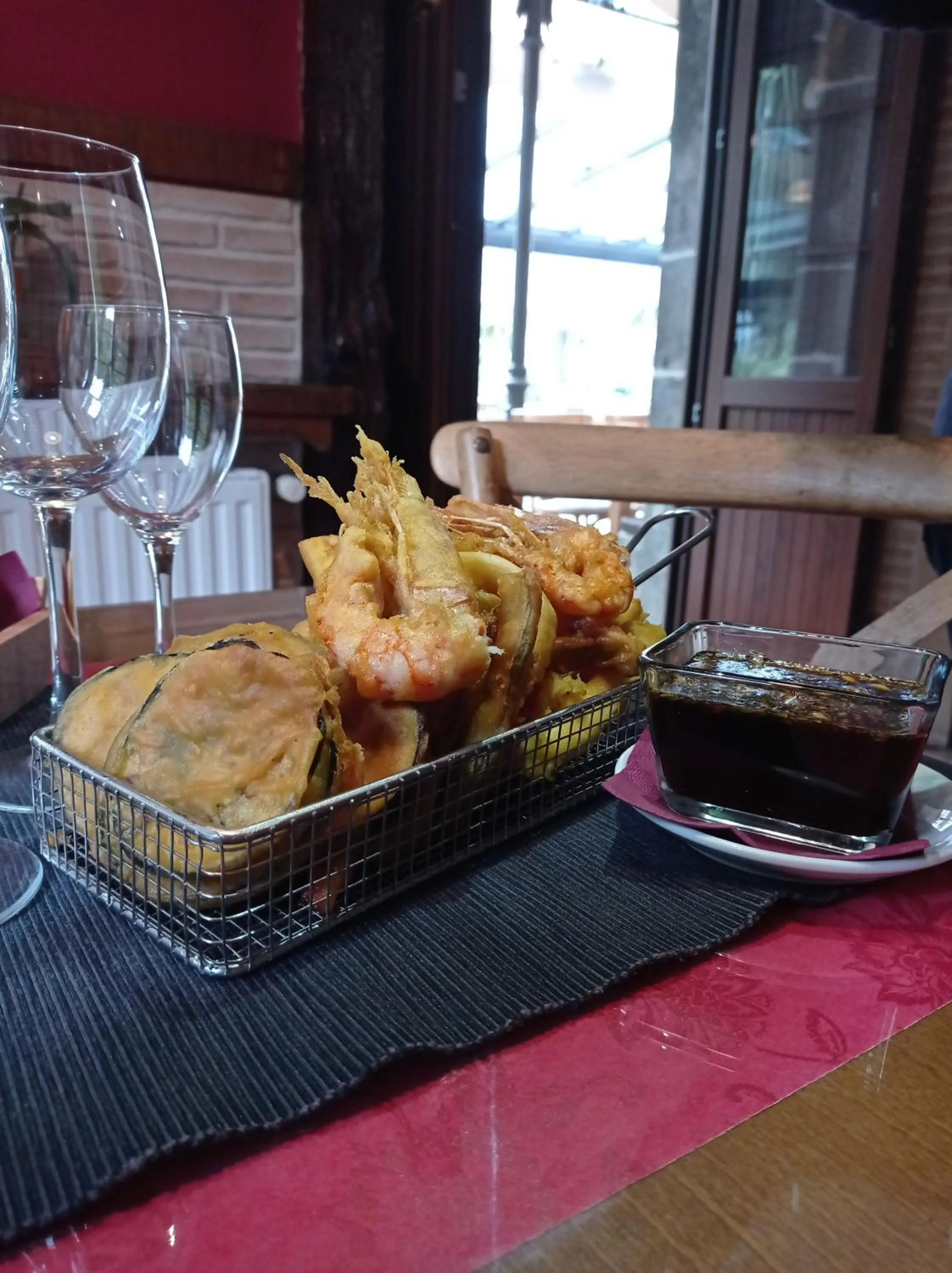 Restaurant/places to eat in Akla La Casa Del Puente