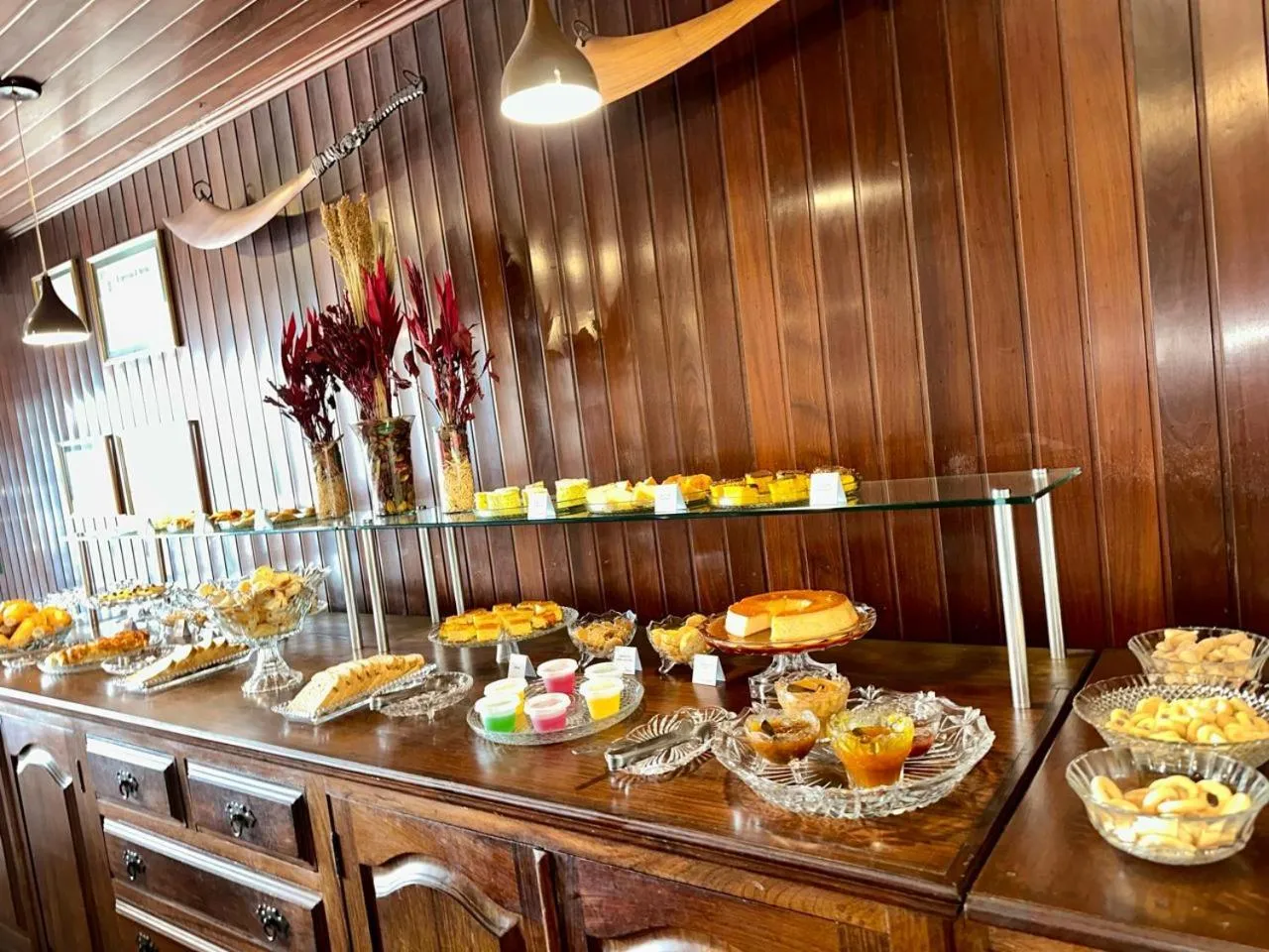 Breakfast in Hotel Lenheiros