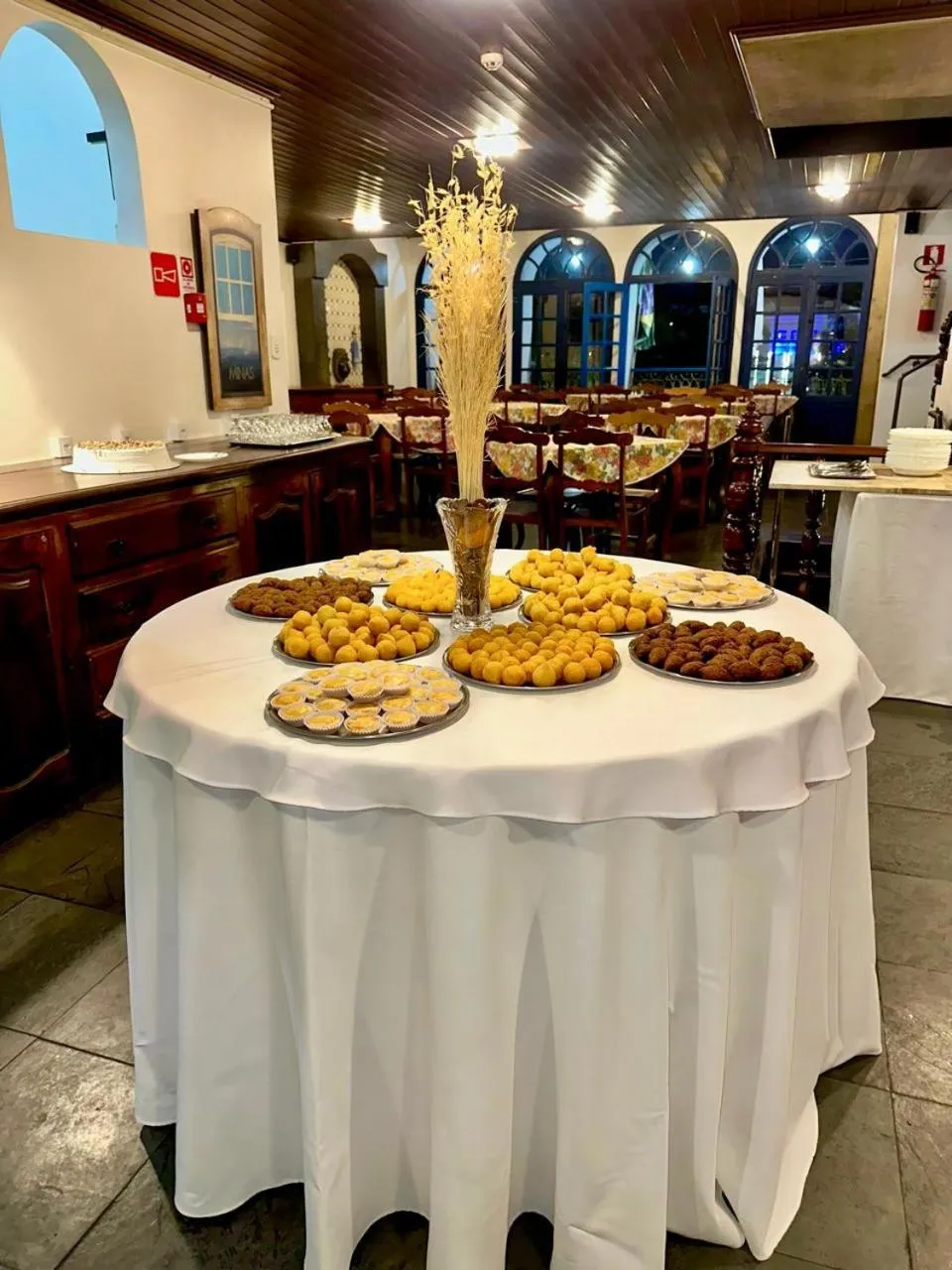 Restaurant/places to eat in Hotel Lenheiros