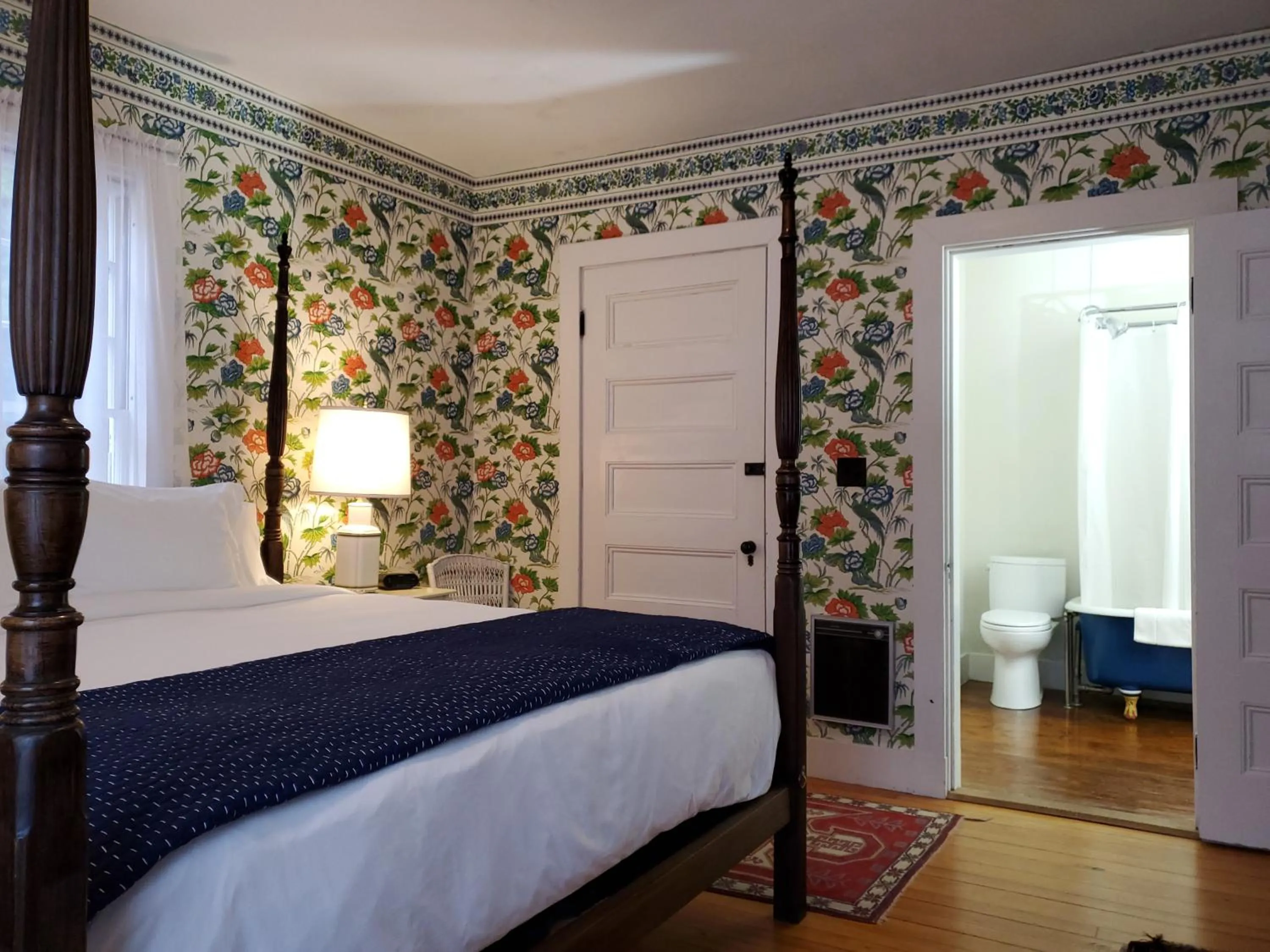 Bedroom, Bed in Harbourside Inn