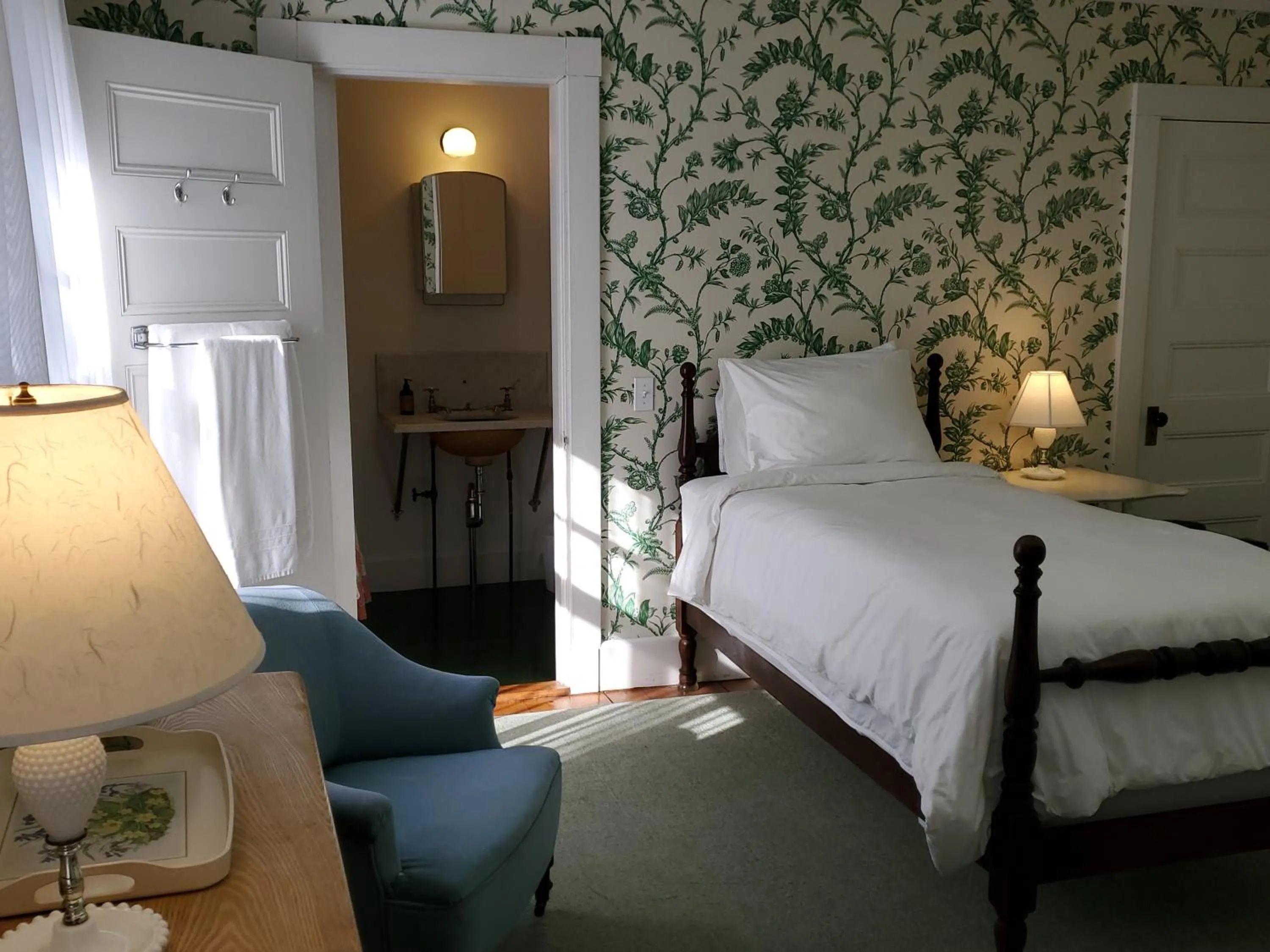 Bedroom, Bed in Harbourside Inn