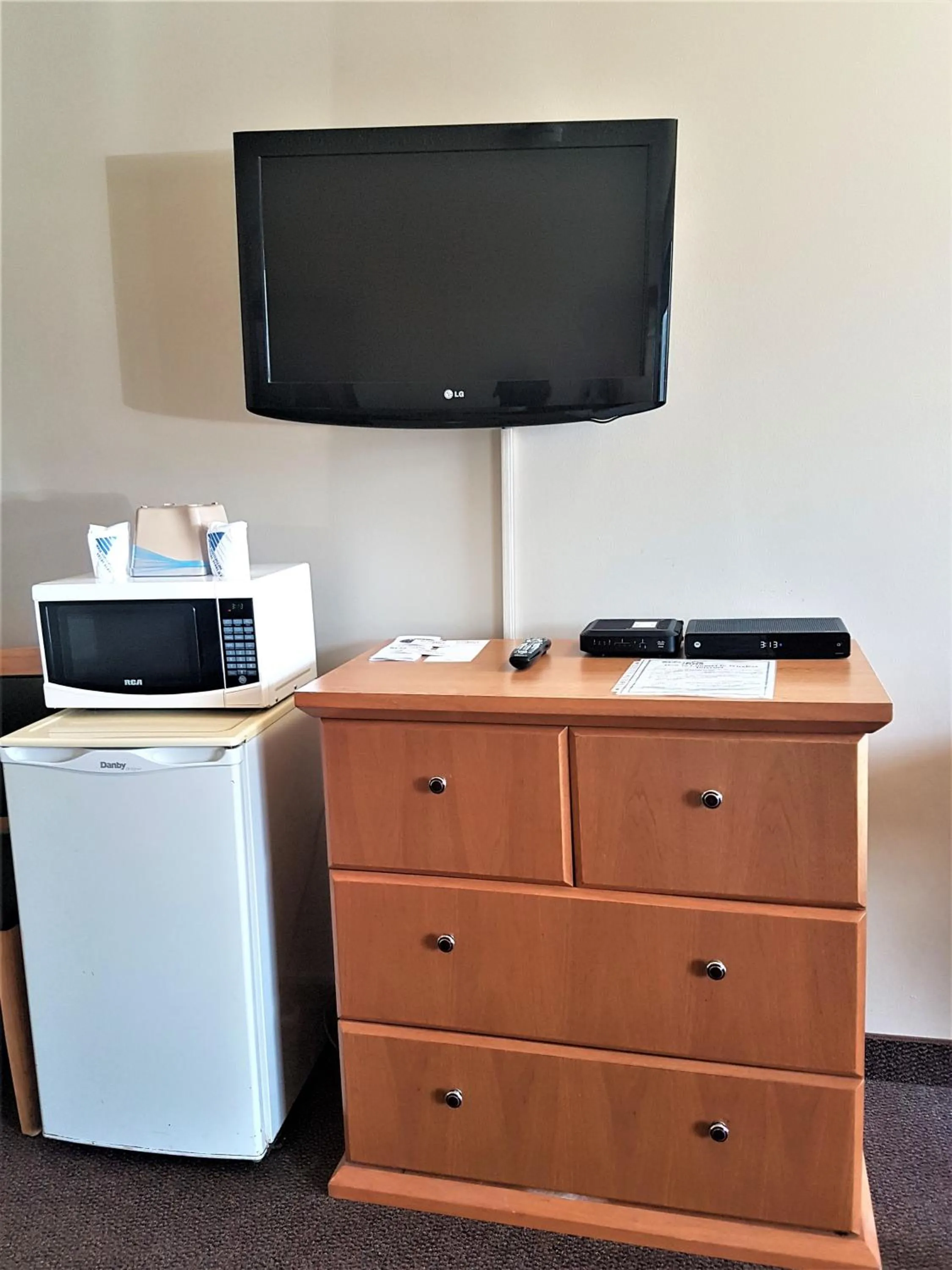 Toilet in BCMInns - Lloydminster