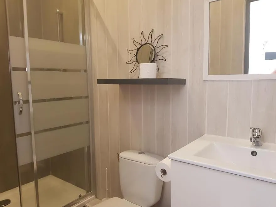 Shower in Les Lézards 2 au Soleil Draguignan