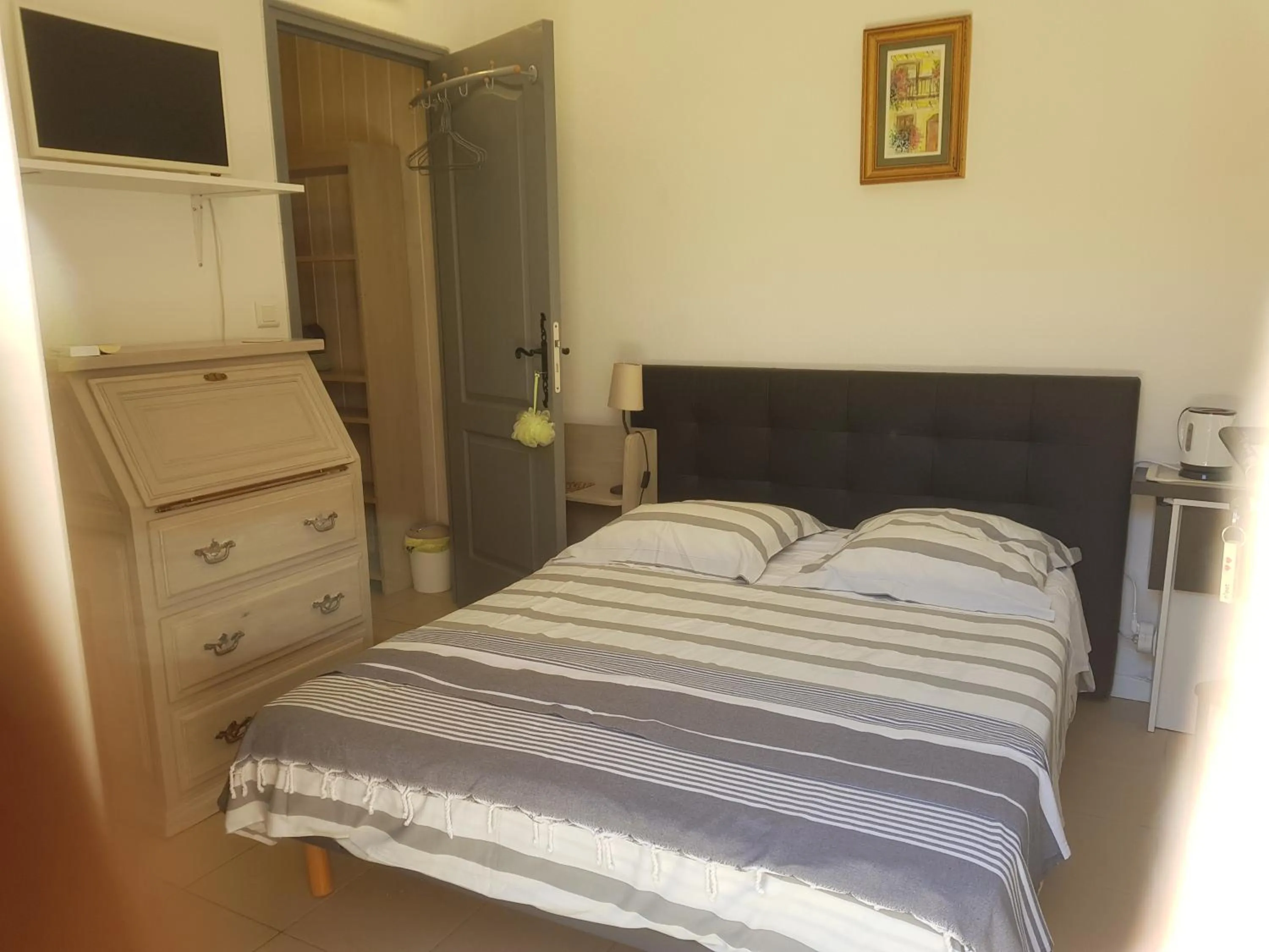 Bedroom, Bed in Les Lézards 2 au Soleil Draguignan