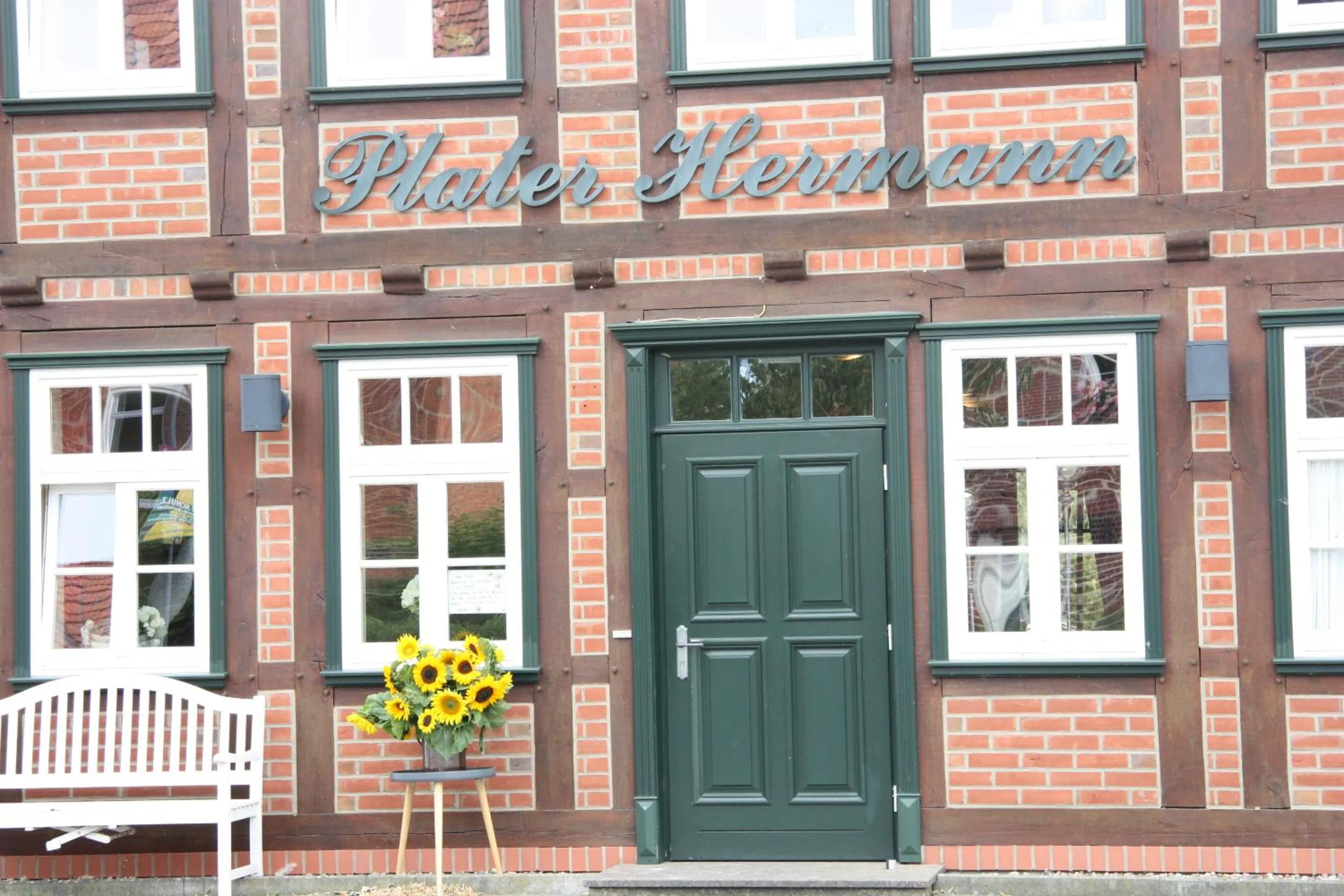 Property building in Plater Hermann