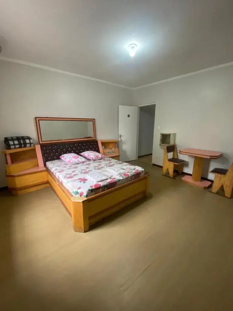 Budget Double Room in Hotel - Motel Story Budget Double Room in Hotel - Motel Story