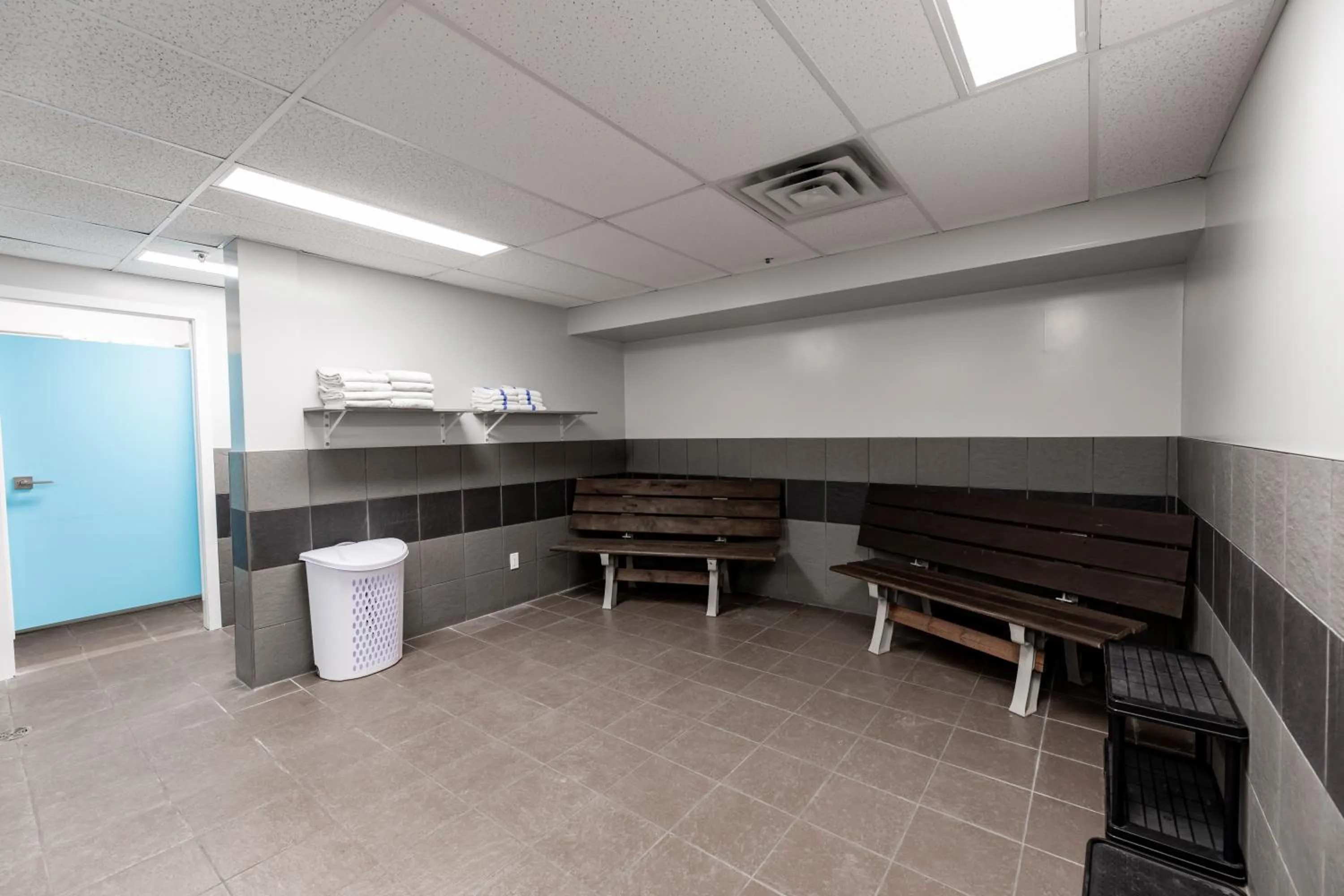 Shower in The Kanata by BCMInns - Hinton