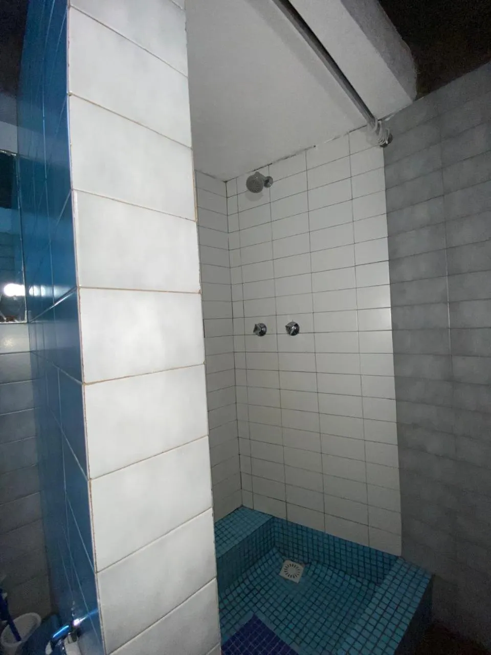 Shower in Villa Rock Stop Falls Gigiri