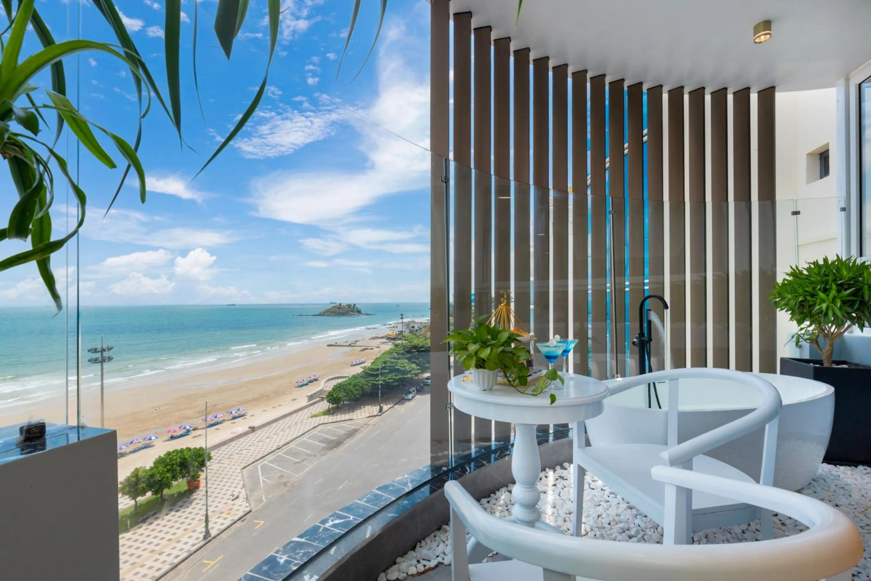 Balcony/Terrace in ONE SEASON BOUTIQUE HOTEL Vung Tau - BEACHFRONT
