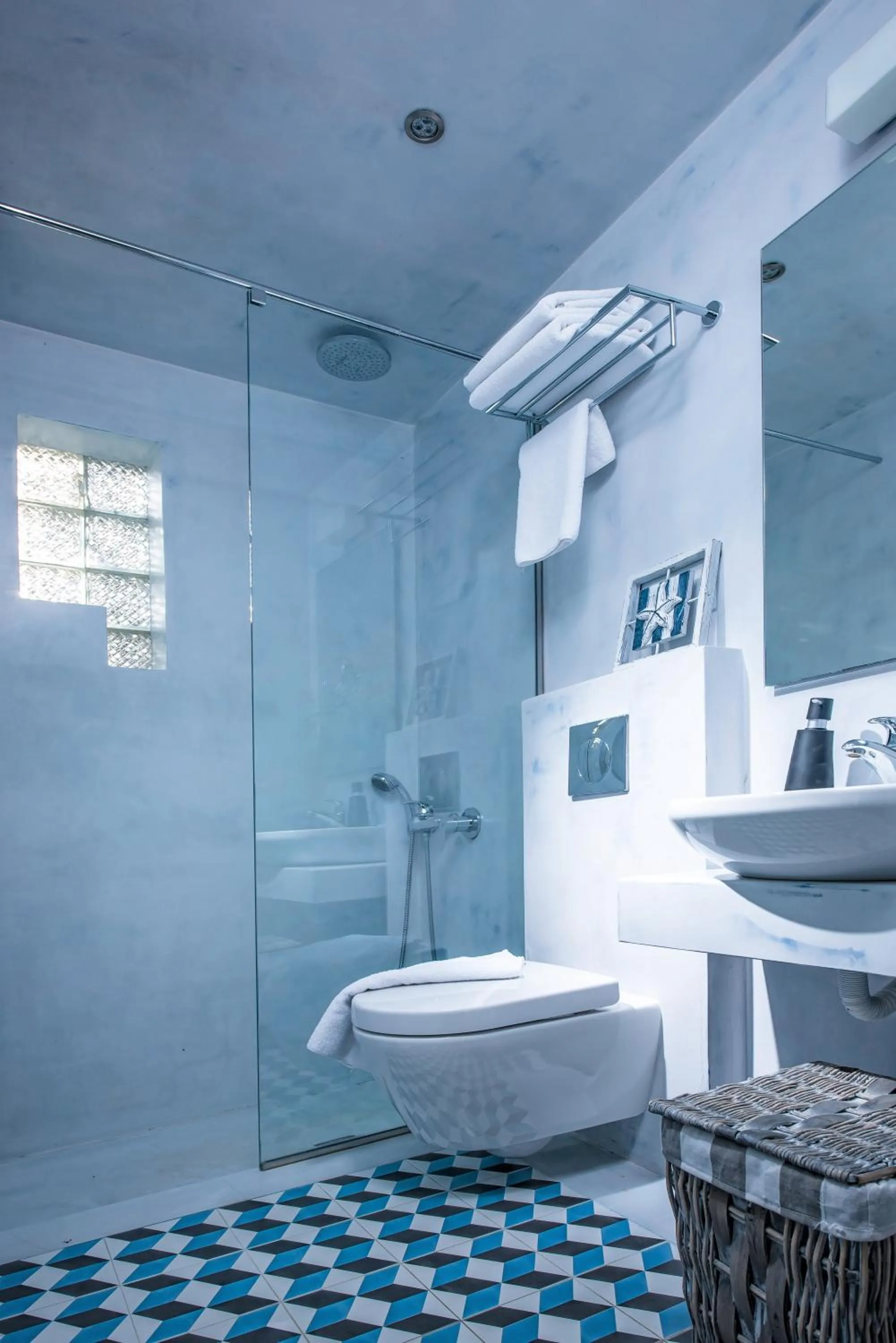 Bathroom in Skajado Holiday Apartments