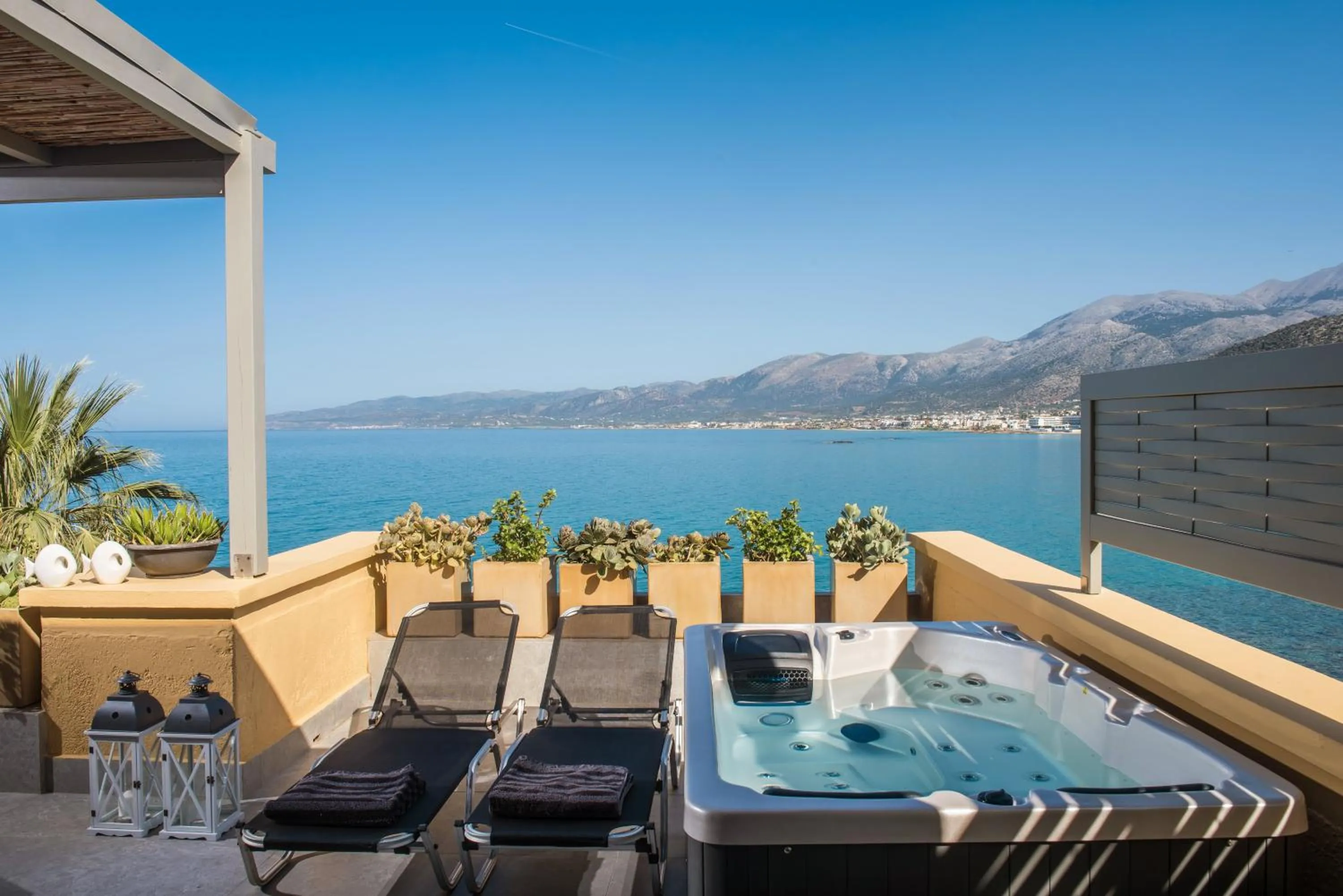 Hot Tub in Skajado Holiday Apartments