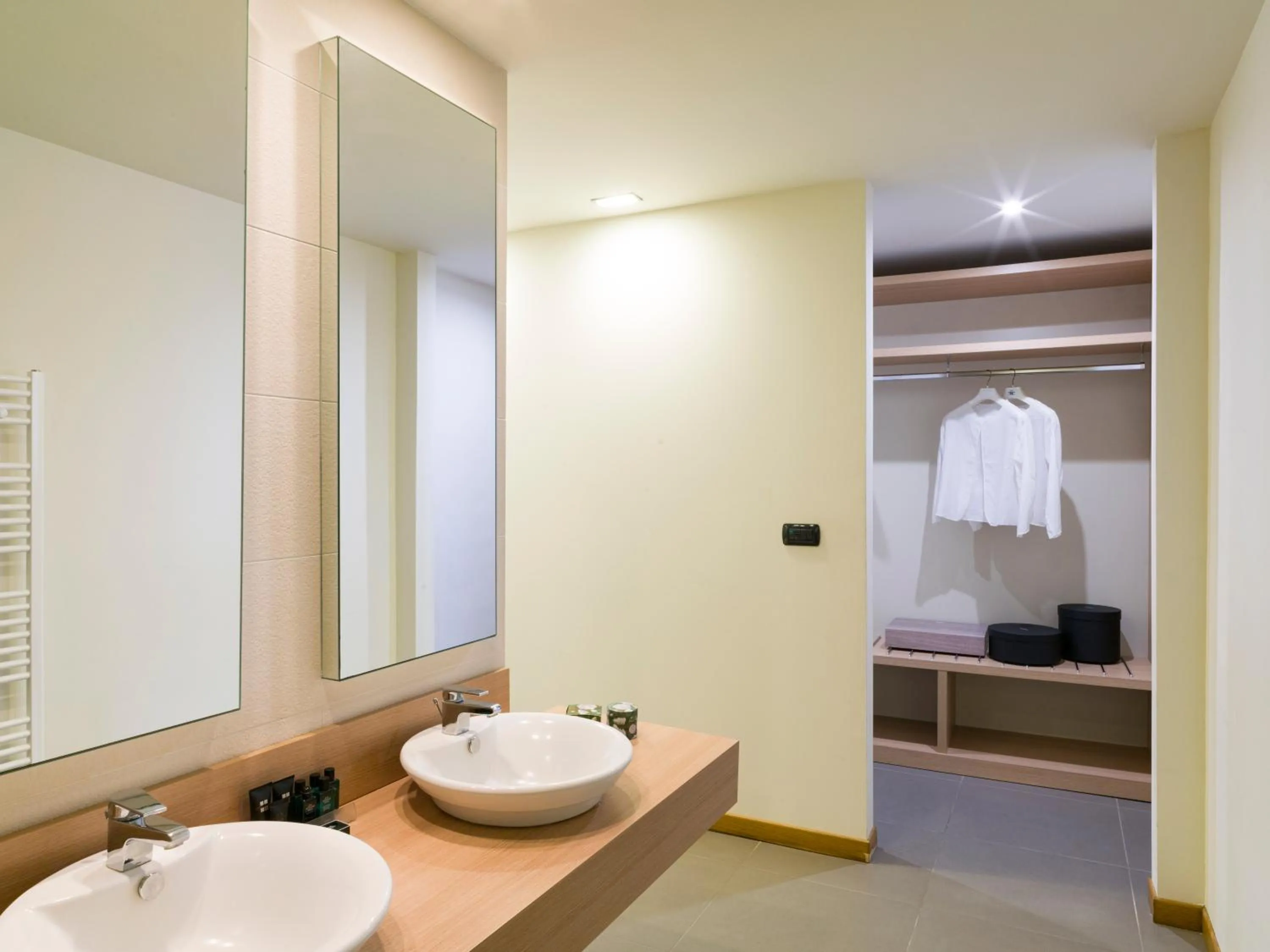 Bathroom in Esperia Palace Hotel & Resort Spa