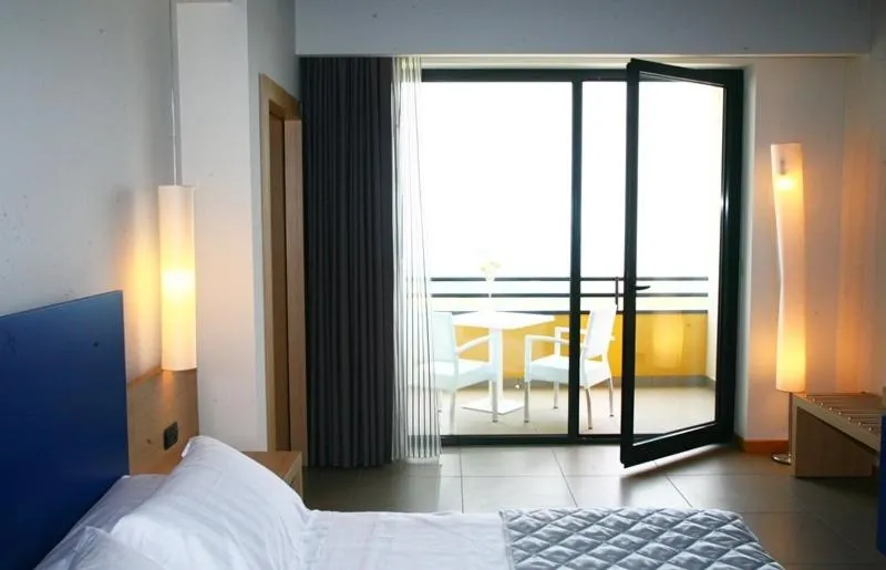 Day, Bed in Esperia Palace Hotel & Resort Spa