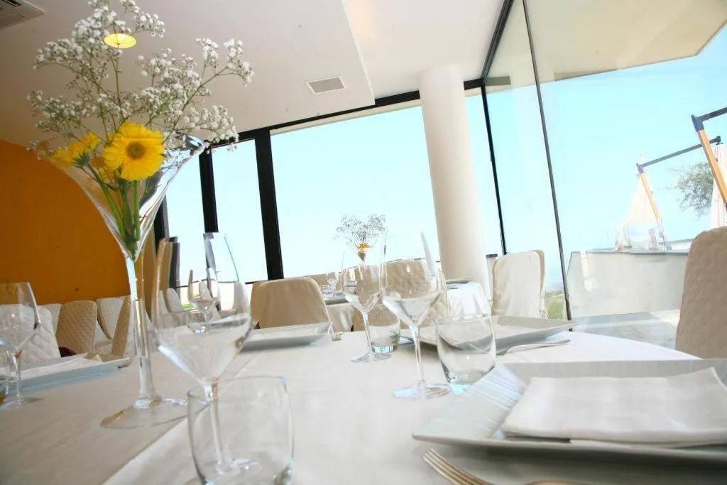 Restaurant/places to eat in Esperia Palace Hotel & Resort Spa
