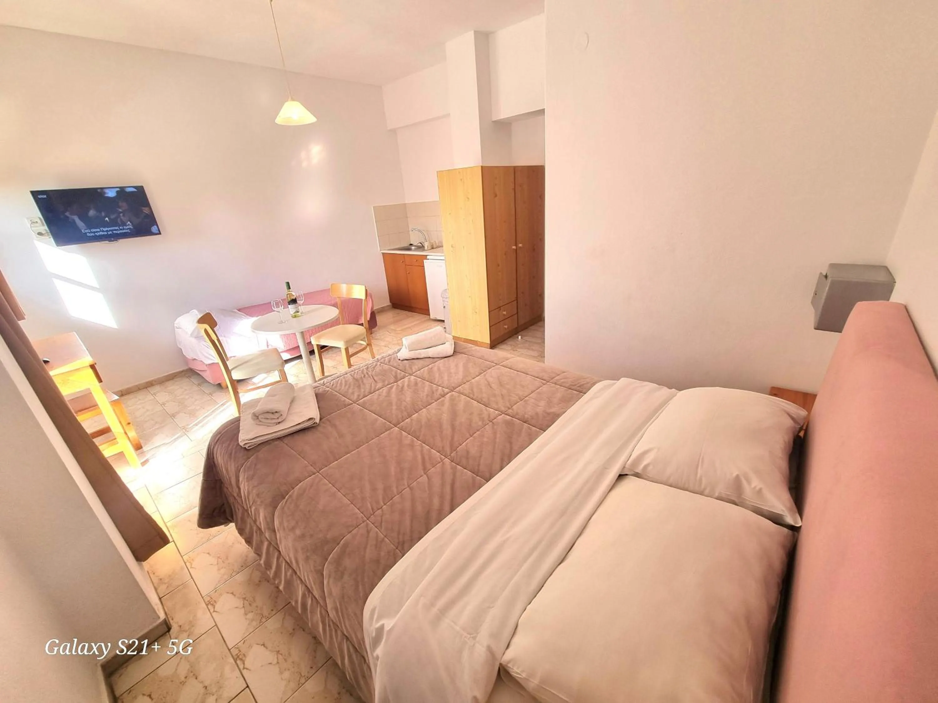 Bedroom, Bed in Arhodiko Hotel