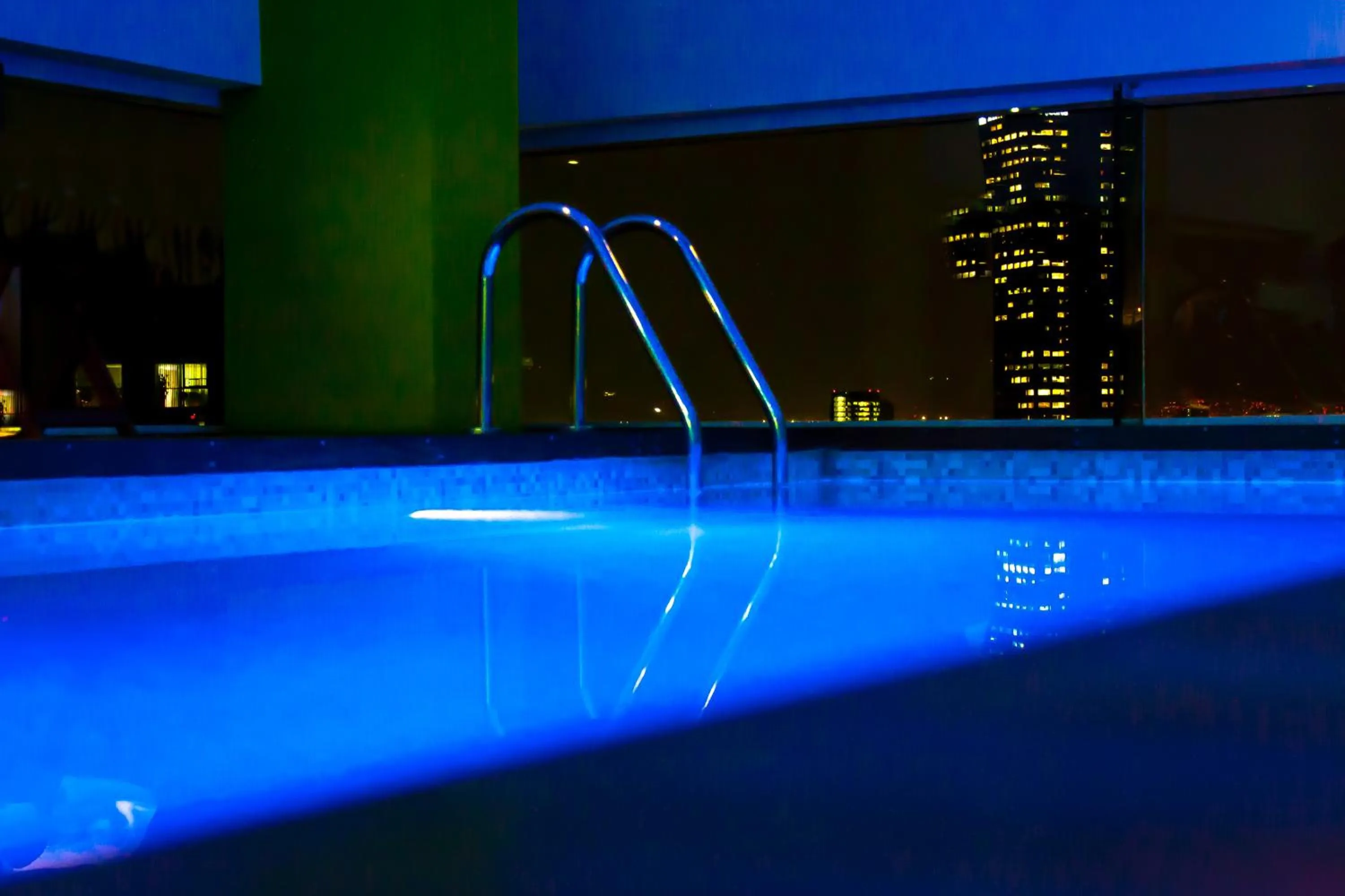 Swimming pool in Hotel Novit