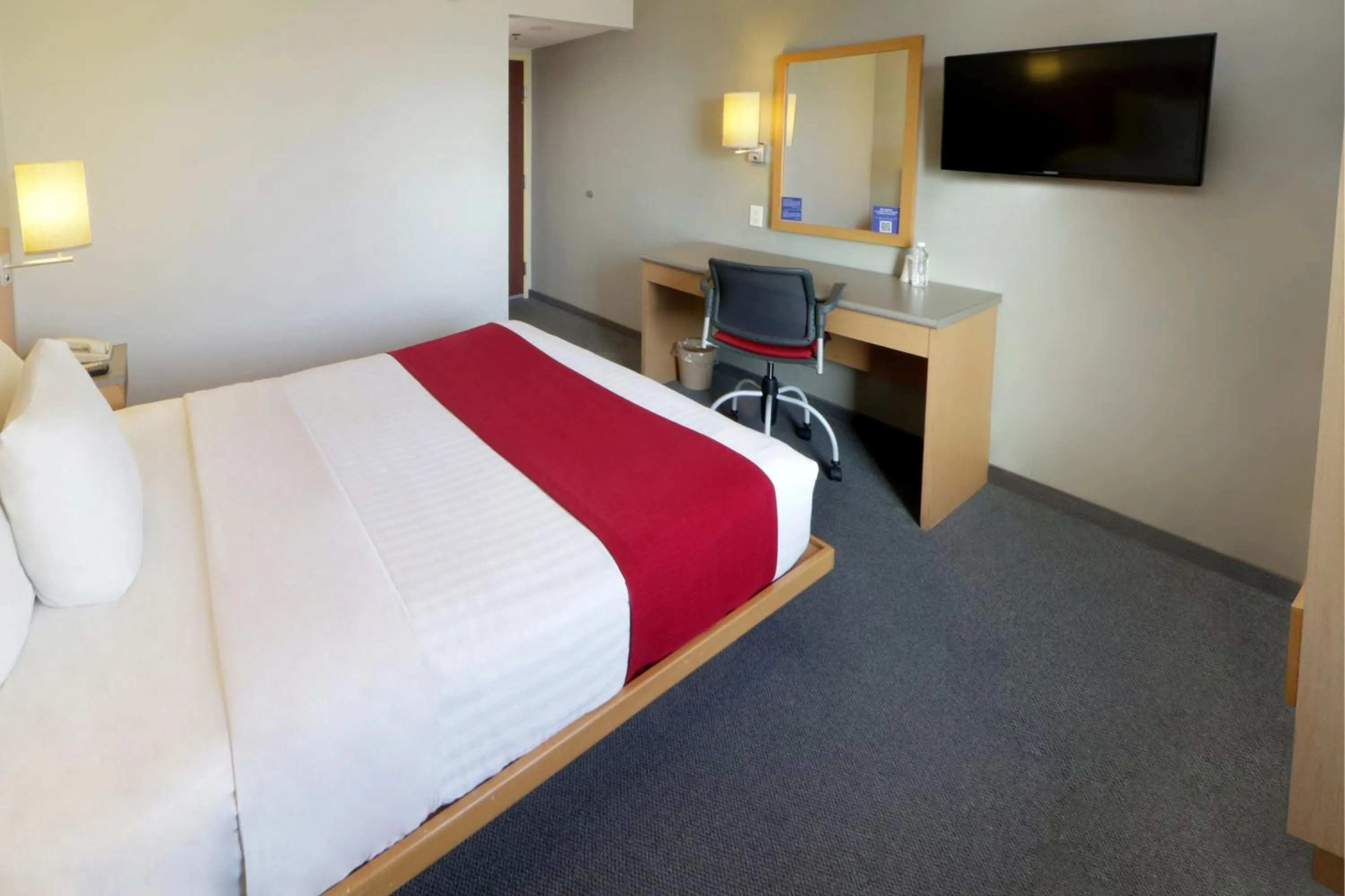 Bedroom, Bed in City Express by Marriott Nuevo Laredo