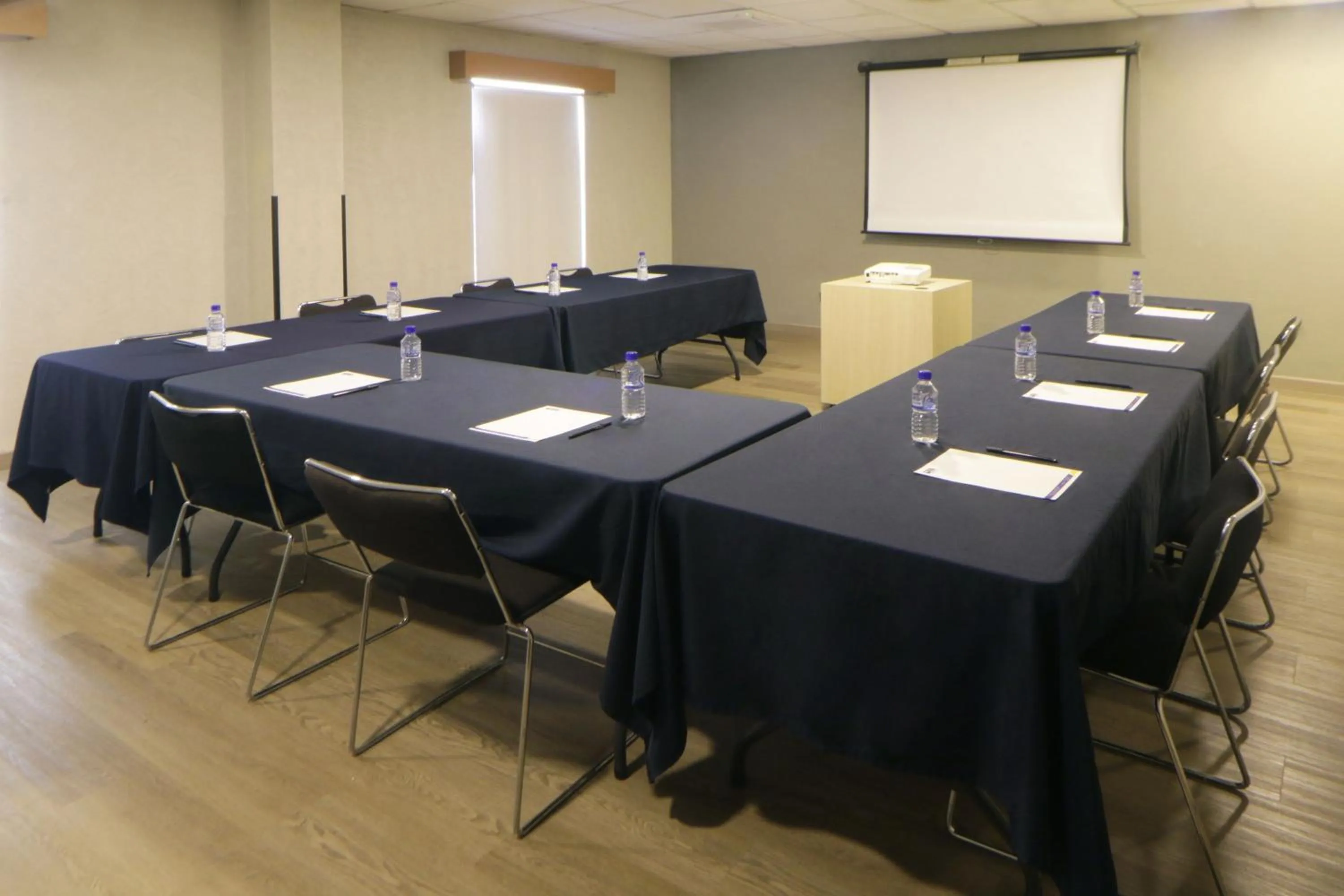 Meeting/conference room in City Express by Marriott Nuevo Laredo