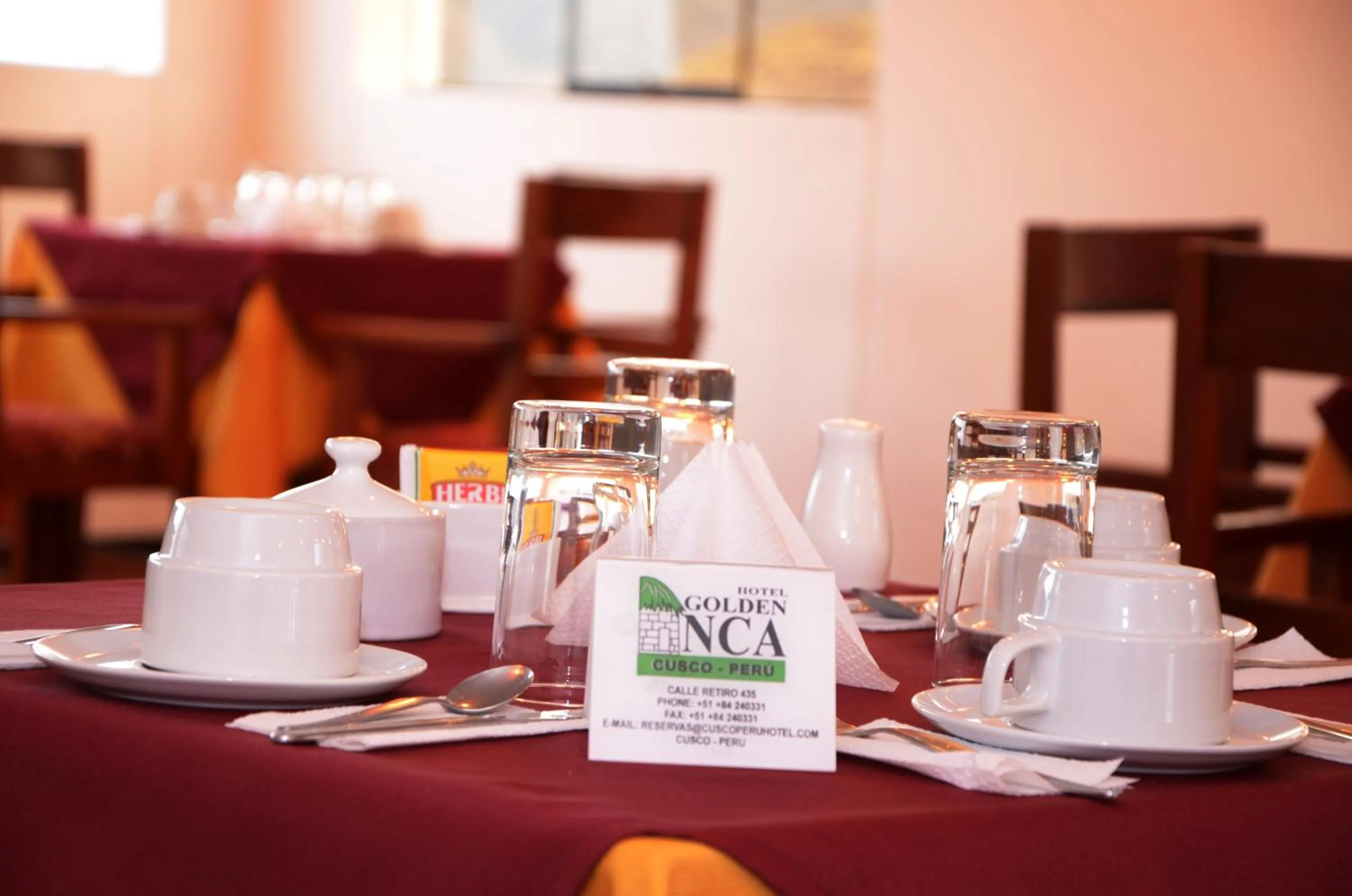 Restaurant/places to eat in Golden Inca Hotel