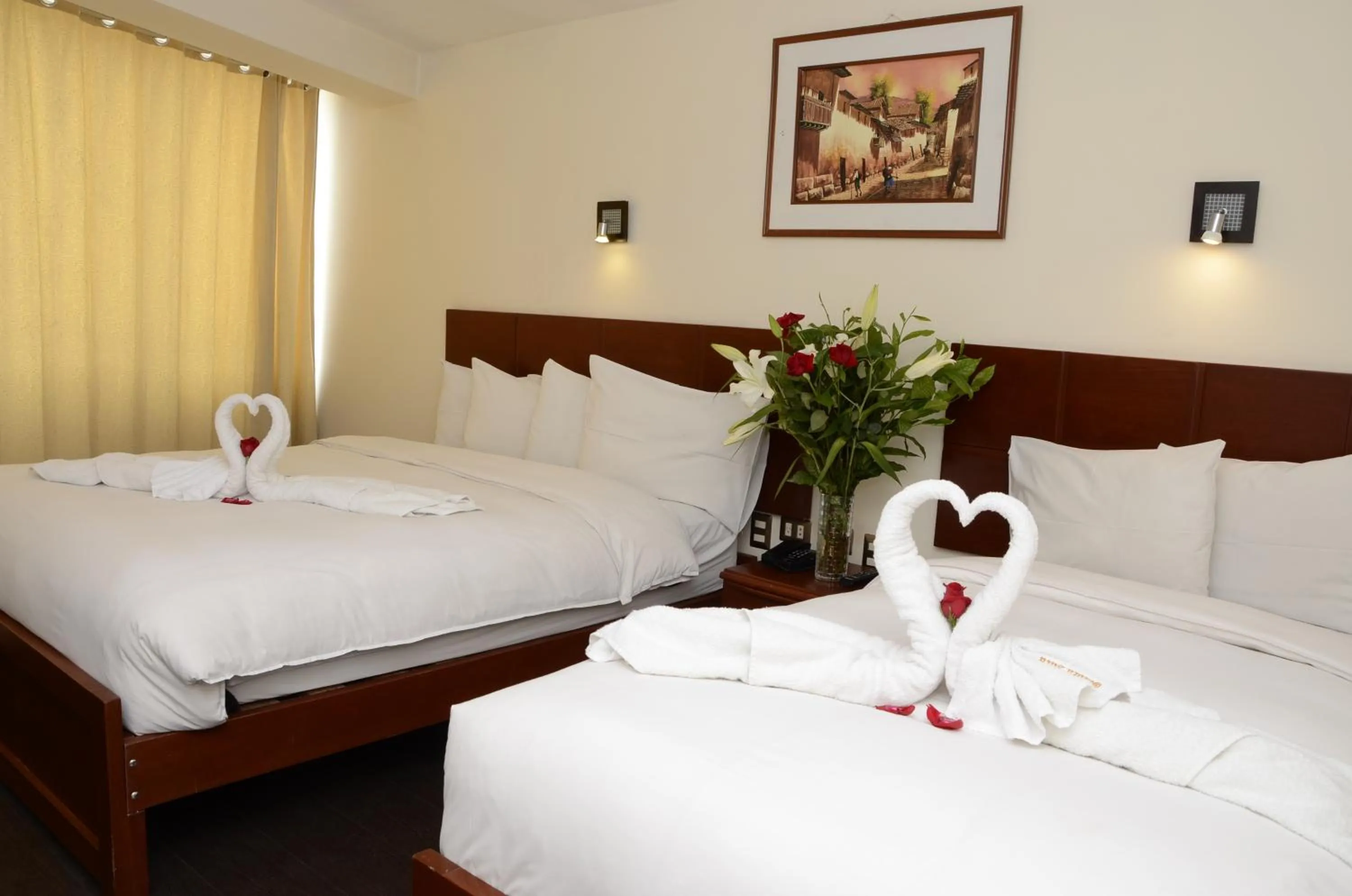 Photo of the whole room, Bed in Golden Inca Hotel