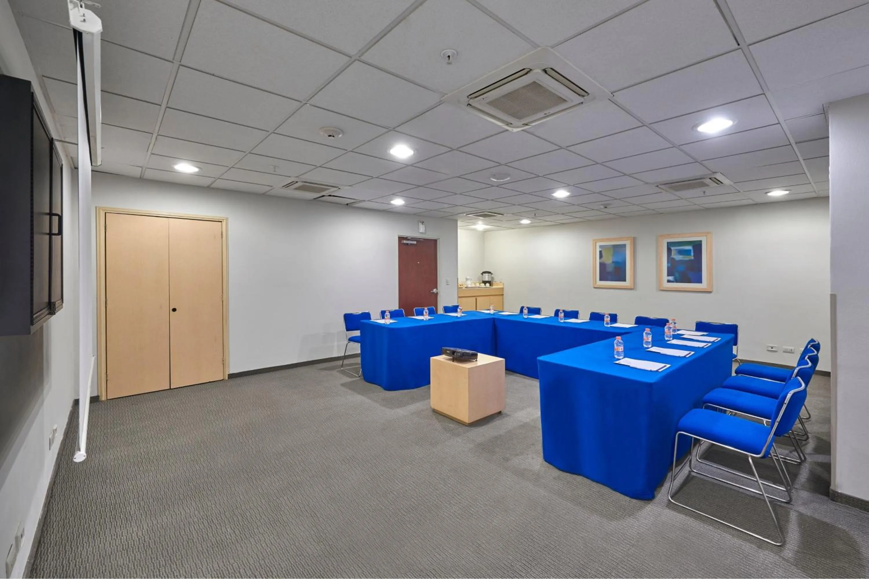 Meeting/conference room in City Express by Marriott Tepotzotlán