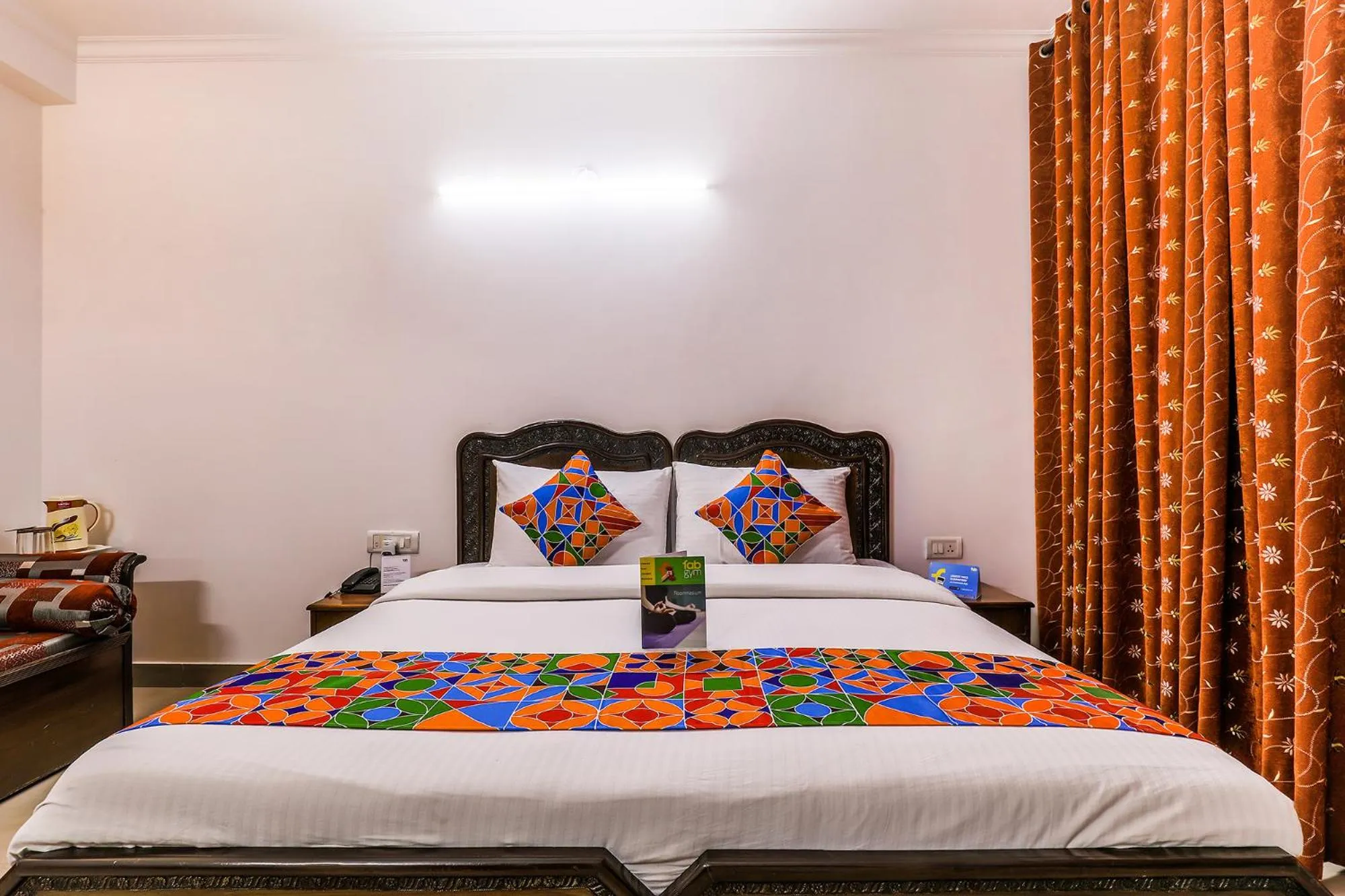 TV and multimedia, Bed in FabExpress Hemkunt Mansion