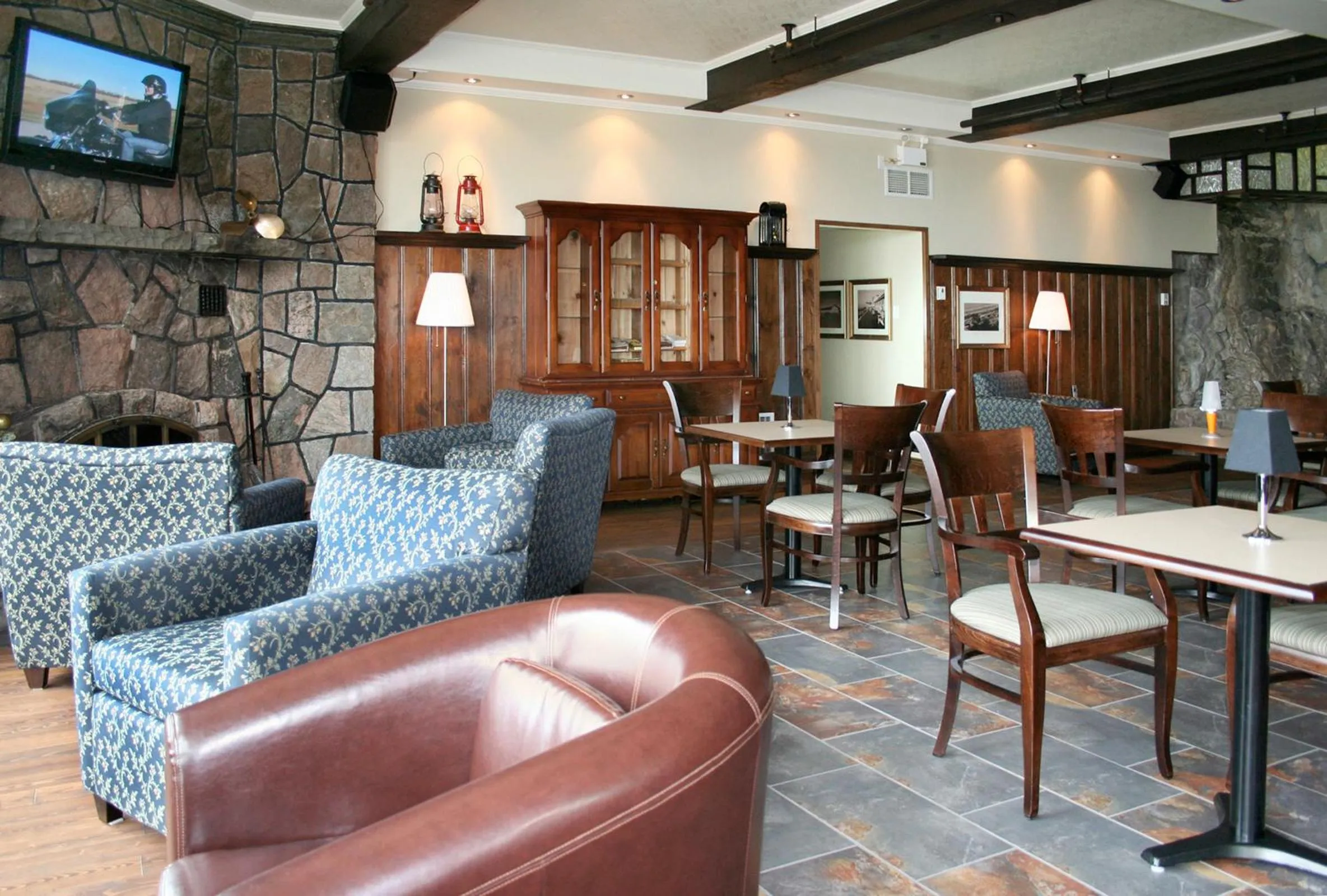 Restaurant/places to eat in Hotel Motel Belle Plage