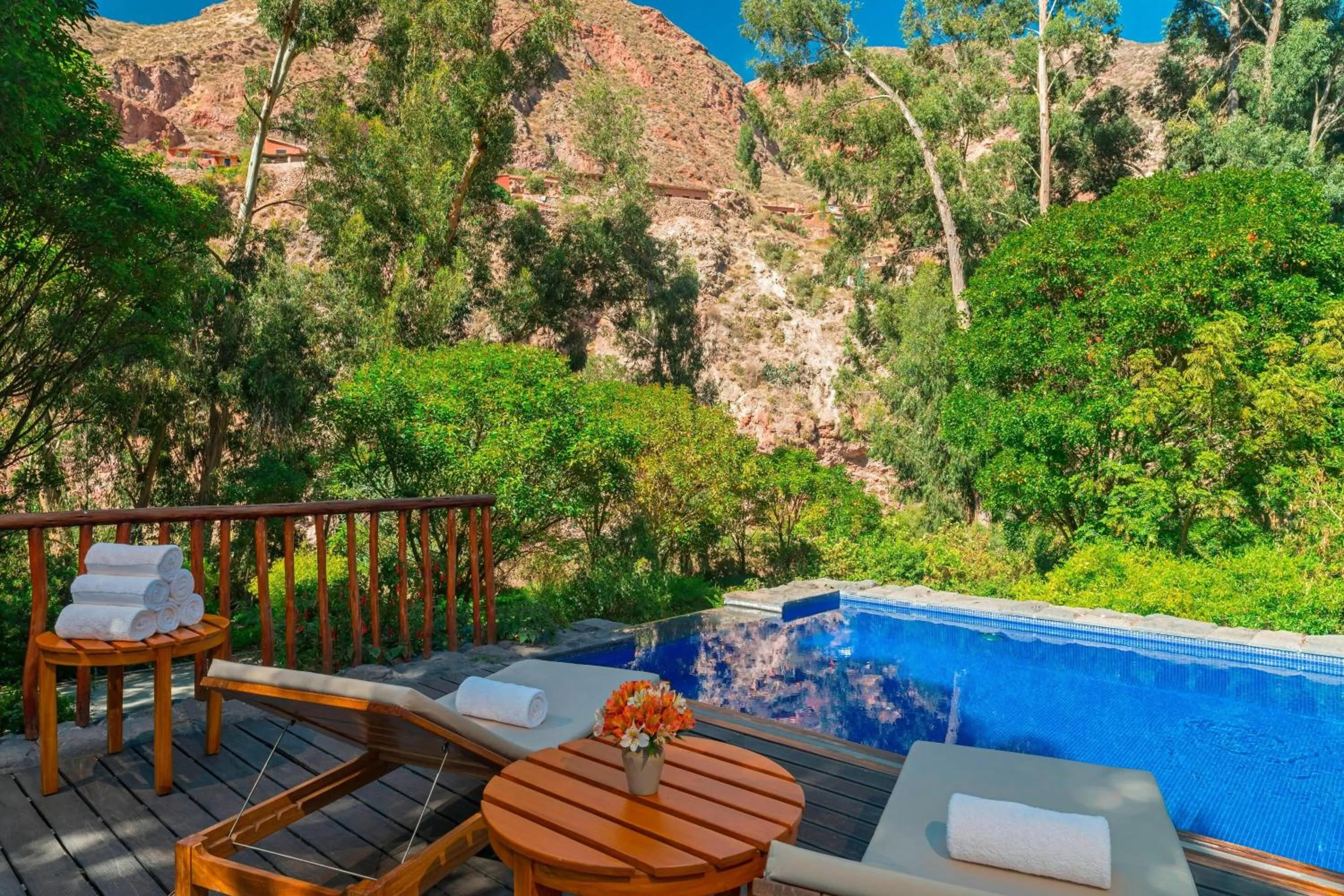 Swimming pool in Tambo del Inka, a Luxury Collection Resort & Spa, Valle Sagrado