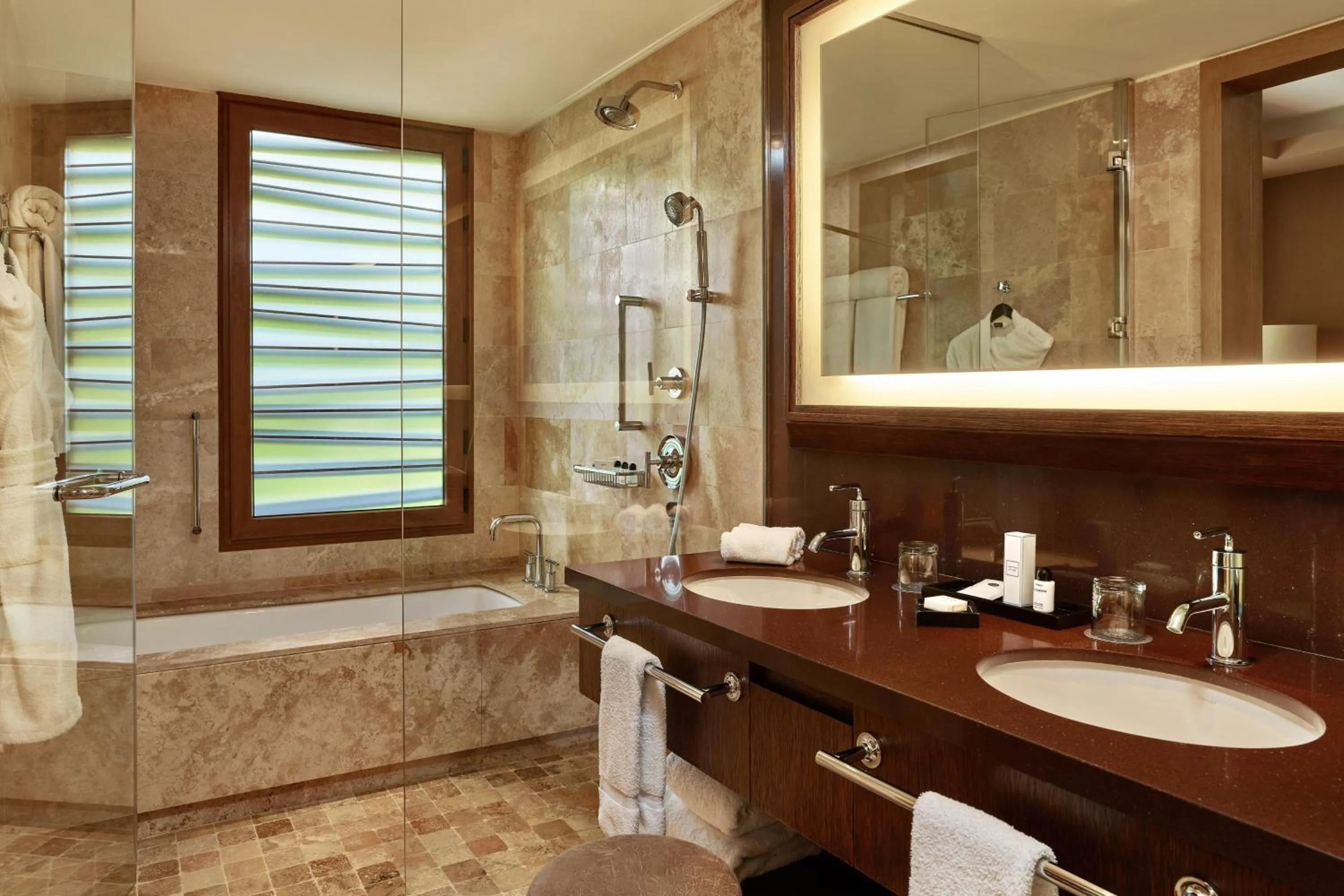 Bathroom in Tambo del Inka, a Luxury Collection Resort & Spa, Valle Sagrado