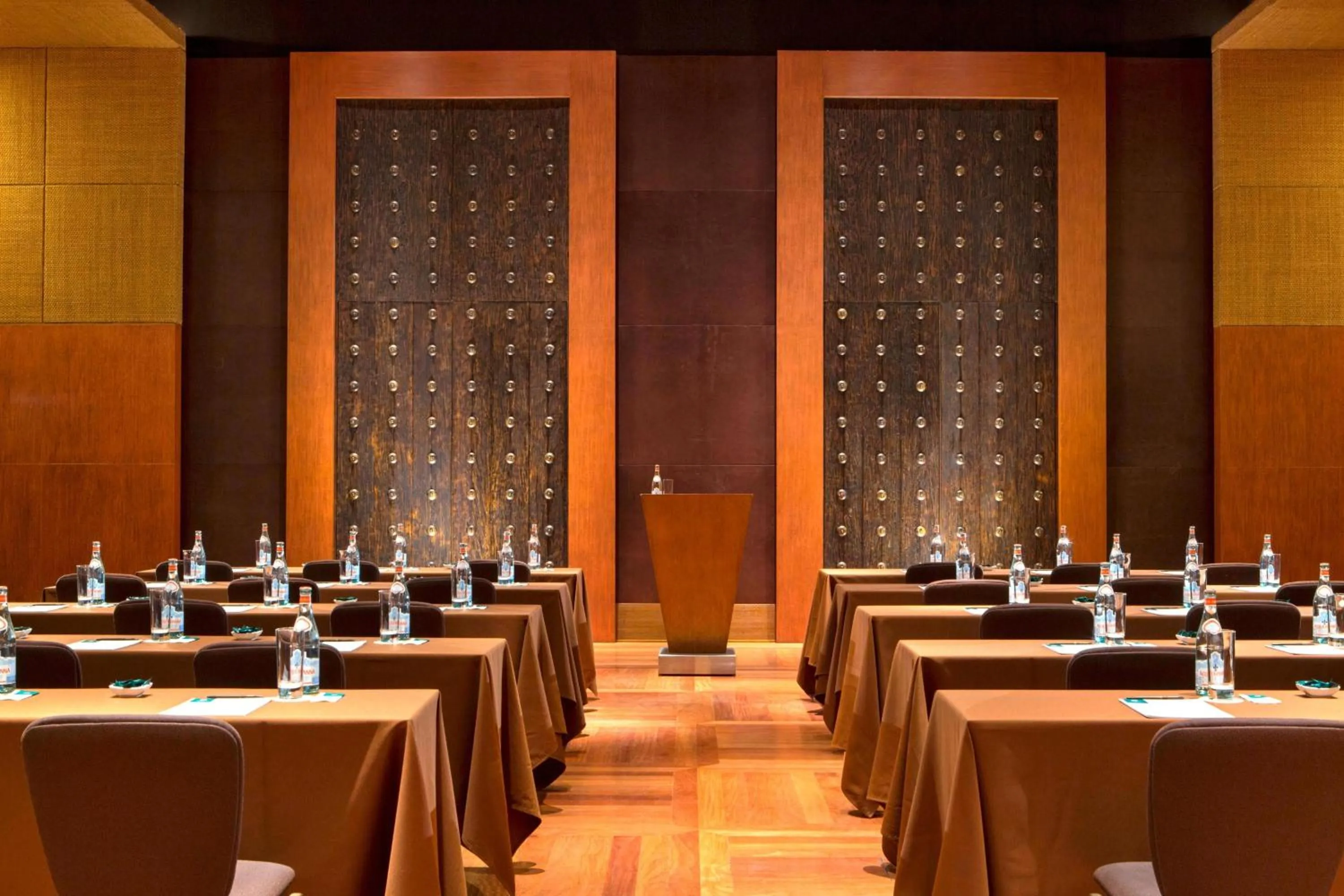 Meeting/conference room in Tambo del Inka, a Luxury Collection Resort & Spa, Valle Sagrado