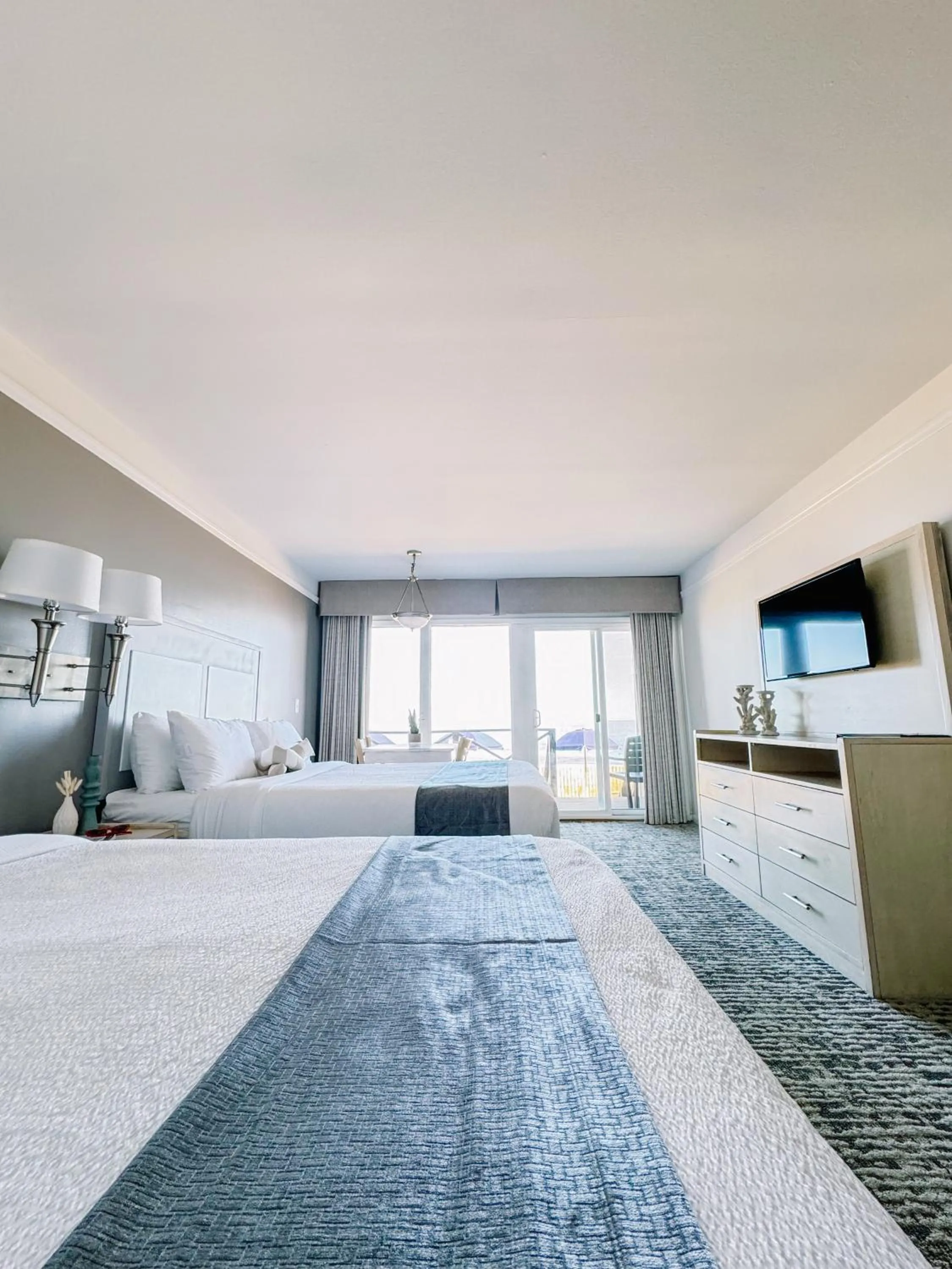 Bed in Royal Atlantic Beach Resort