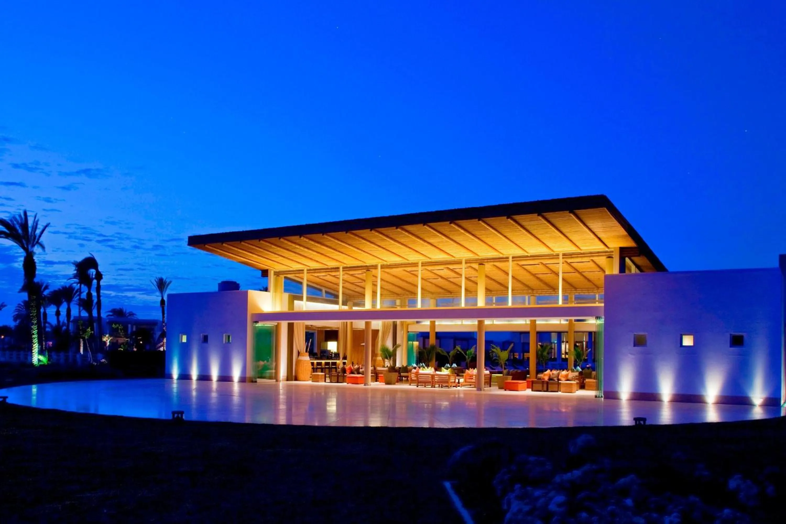 Lounge or bar in Hotel Paracas, a Luxury Collection Resort, Paracas