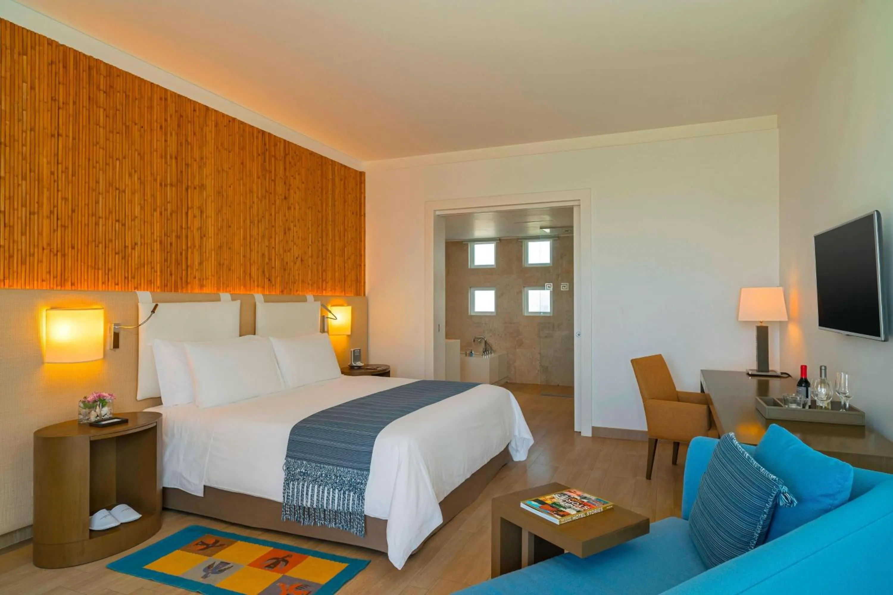 Swimming pool, Bed in Hotel Paracas, a Luxury Collection Resort, Paracas