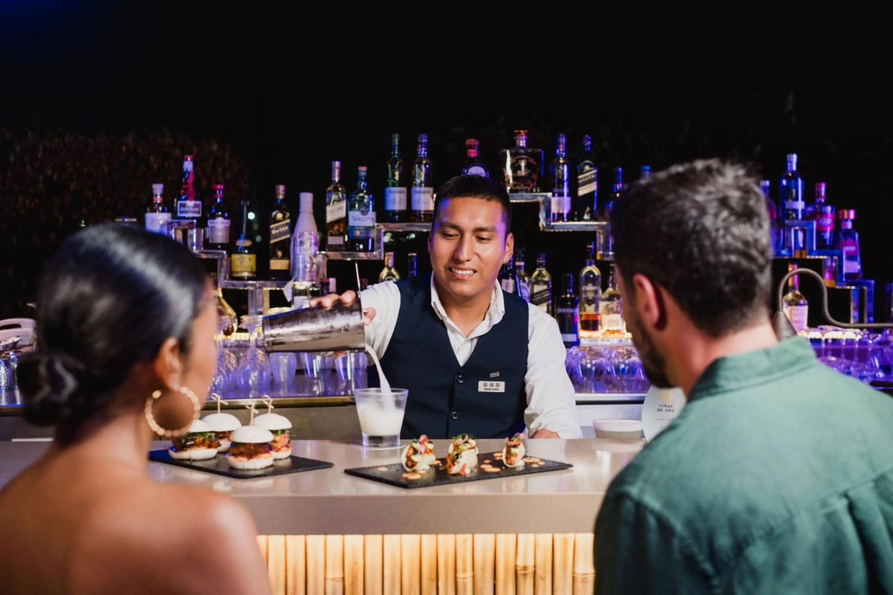 Lounge or bar in Hotel Paracas, a Luxury Collection Resort, Paracas