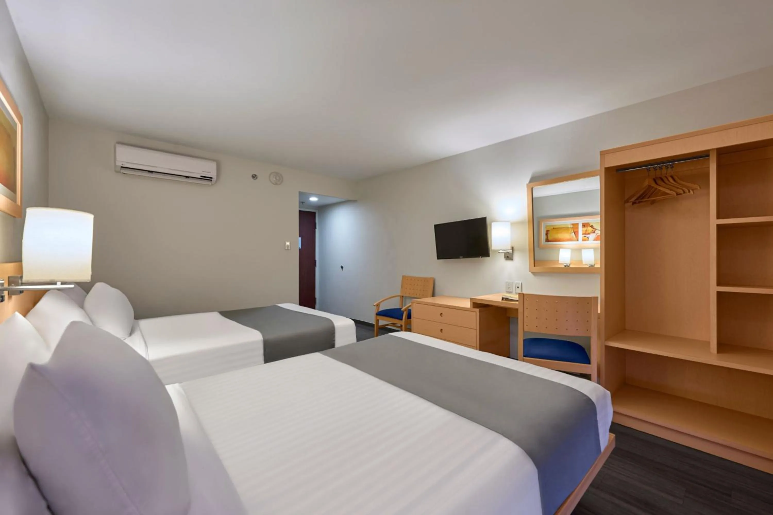 Photo of the whole room, Bed in City Express by Marriott Lazaro Cardenas