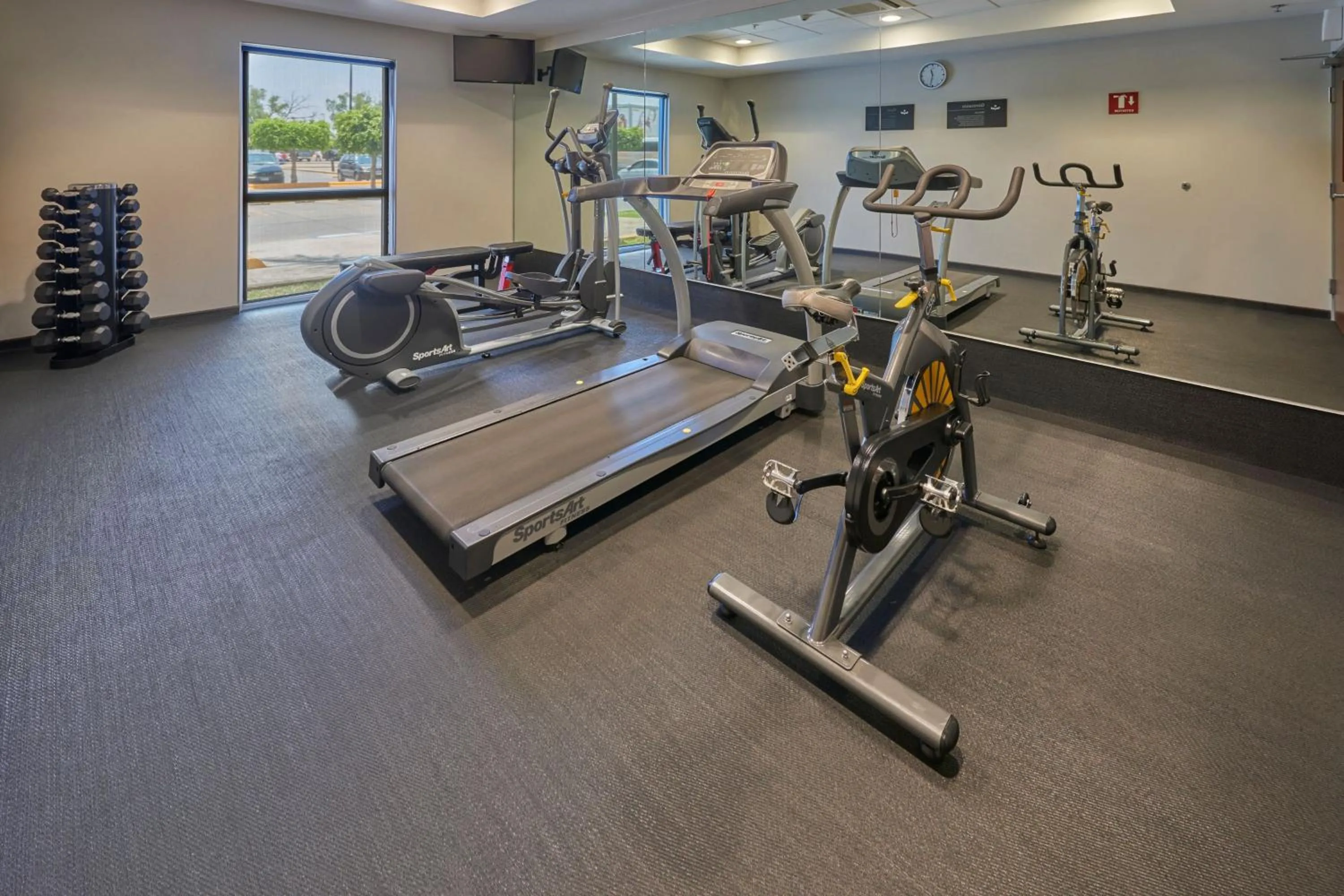 Fitness centre/facilities in City Express by Marriott Tijuana Rio