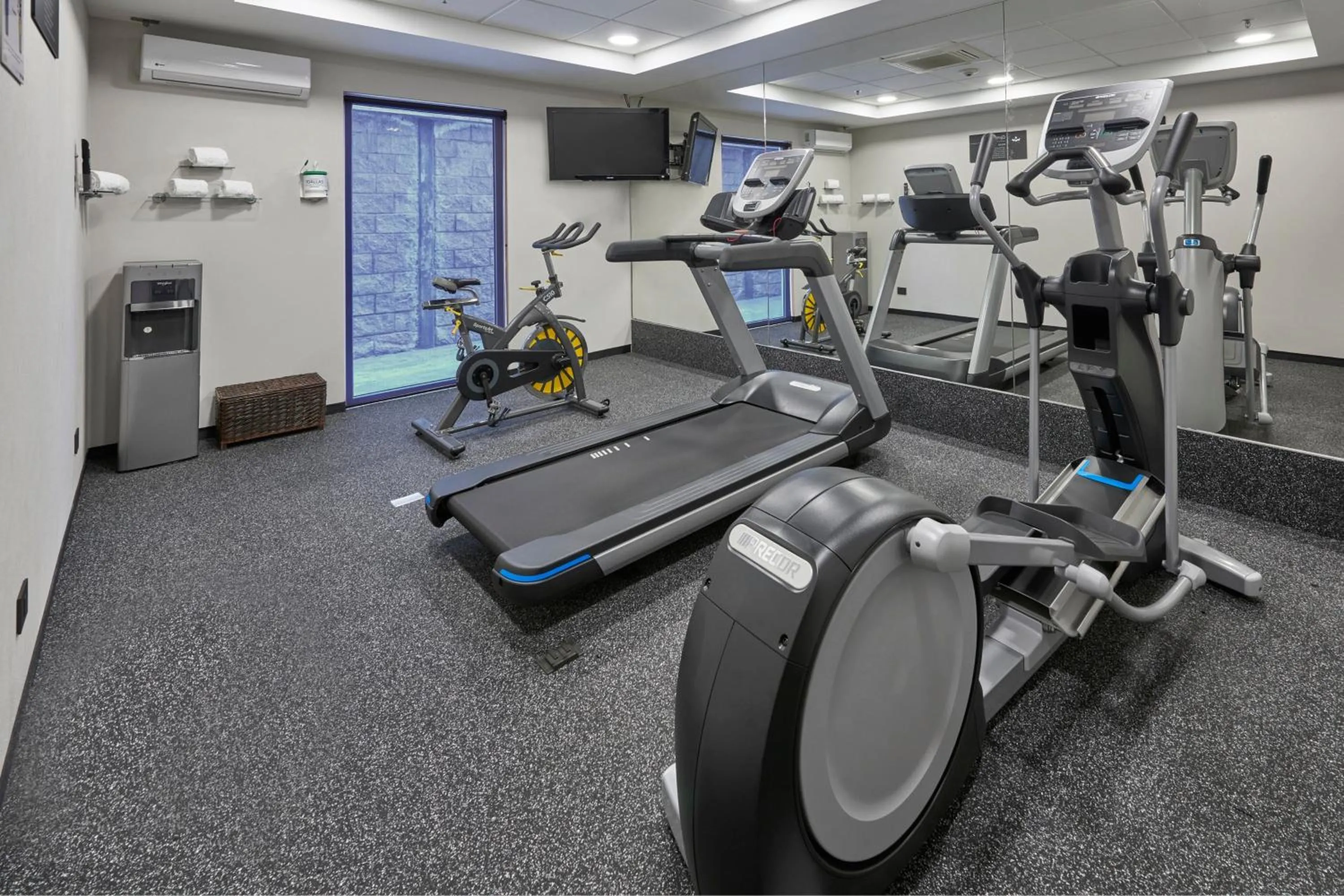 Fitness centre/facilities in City Express by Marriott Tijuana Rio